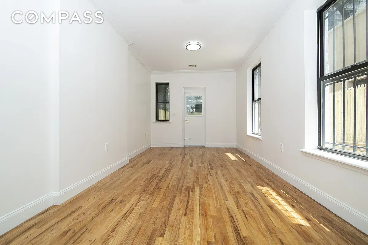 #8 photo, 135 W 136th Street, Central Harlem , NY 10030