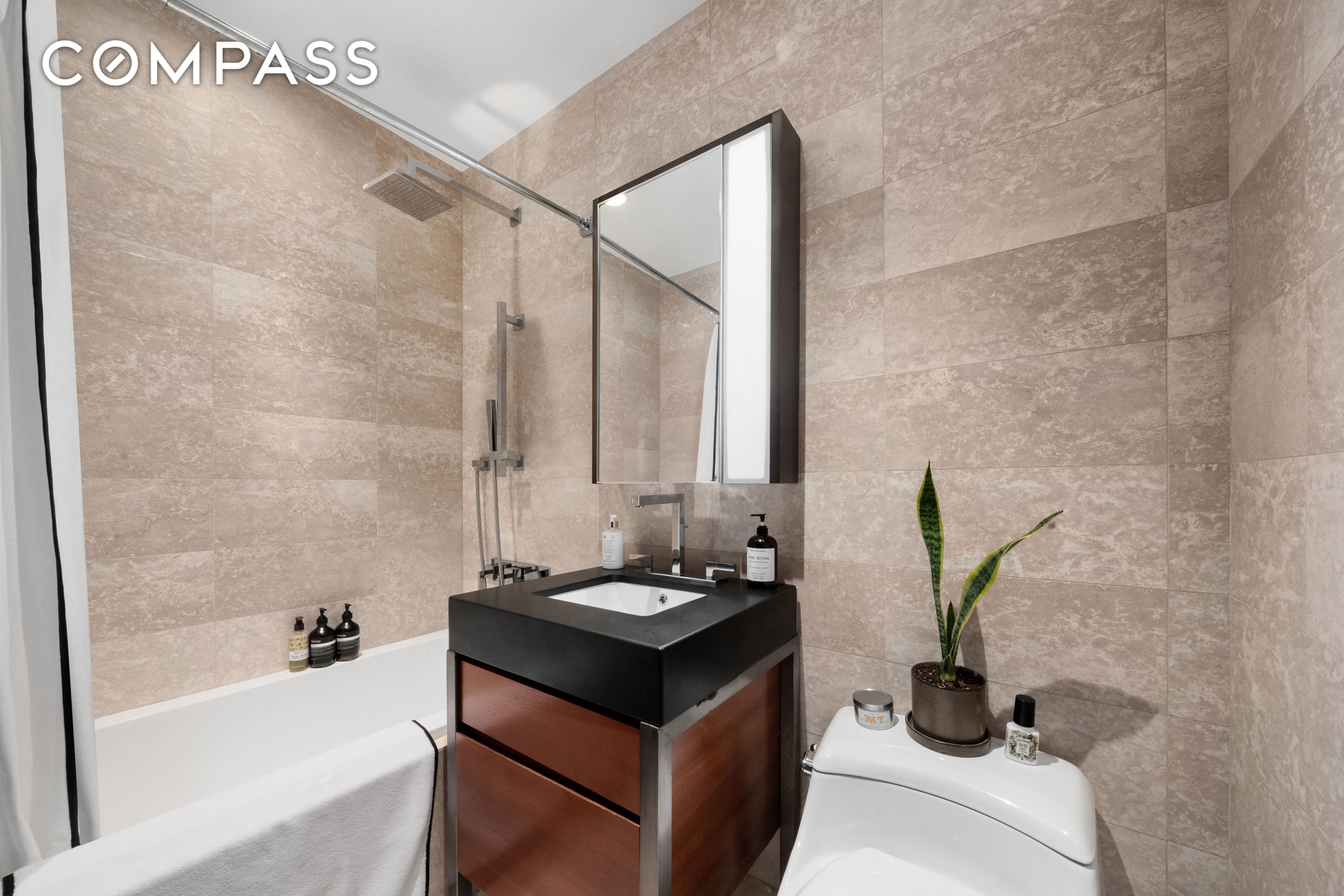 #11 photo, 75 Wall Street, Financial District , NY 10005