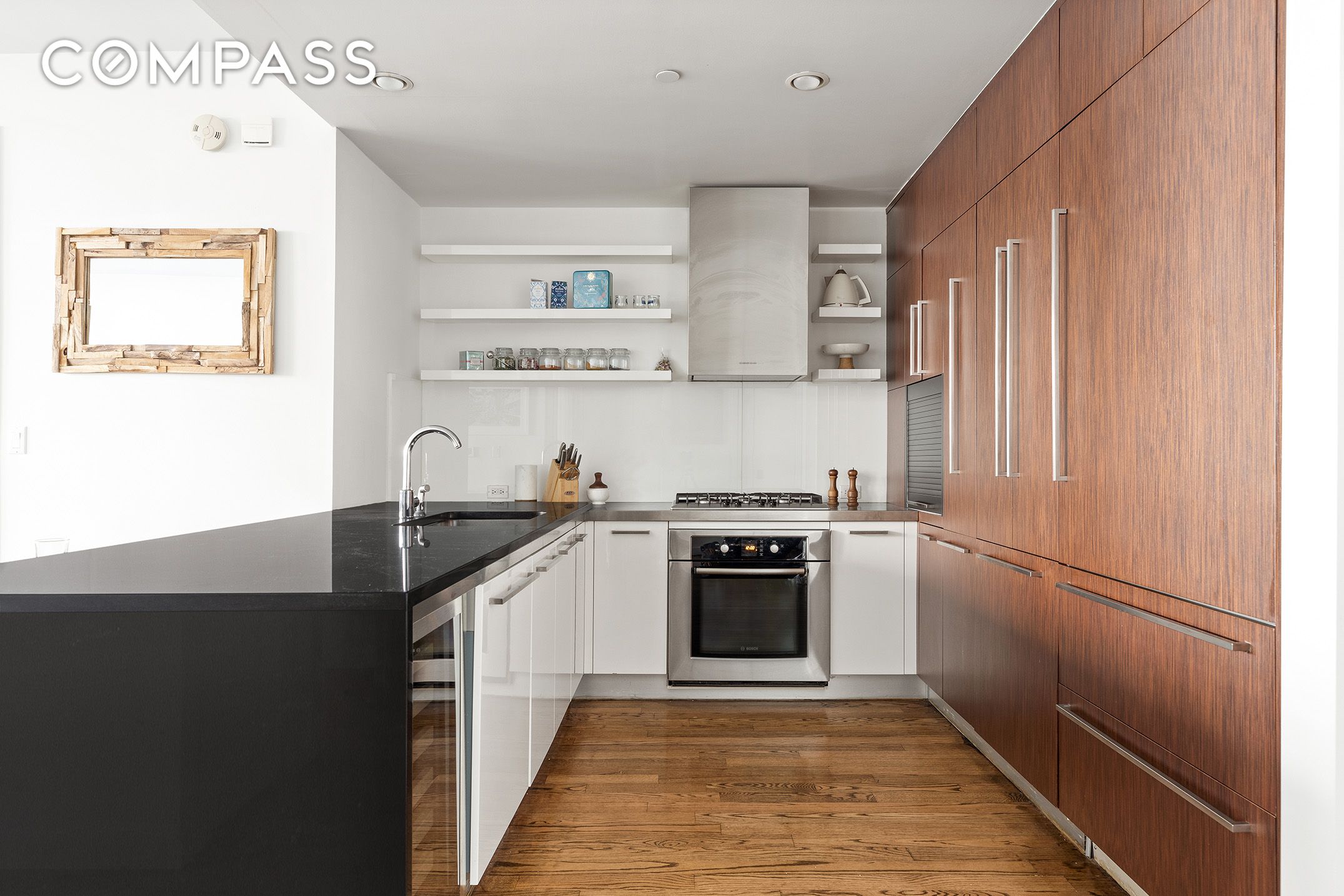 #4 photo, 133 W 22nd Street, Chelsea , NY 10011