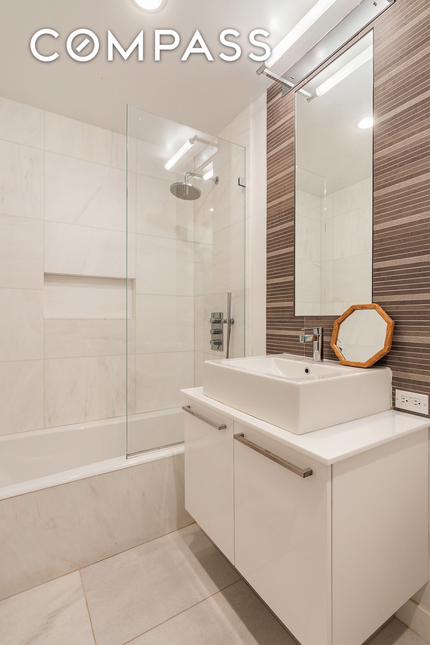 #9 photo, 133 W 22nd Street, Chelsea , NY 10011