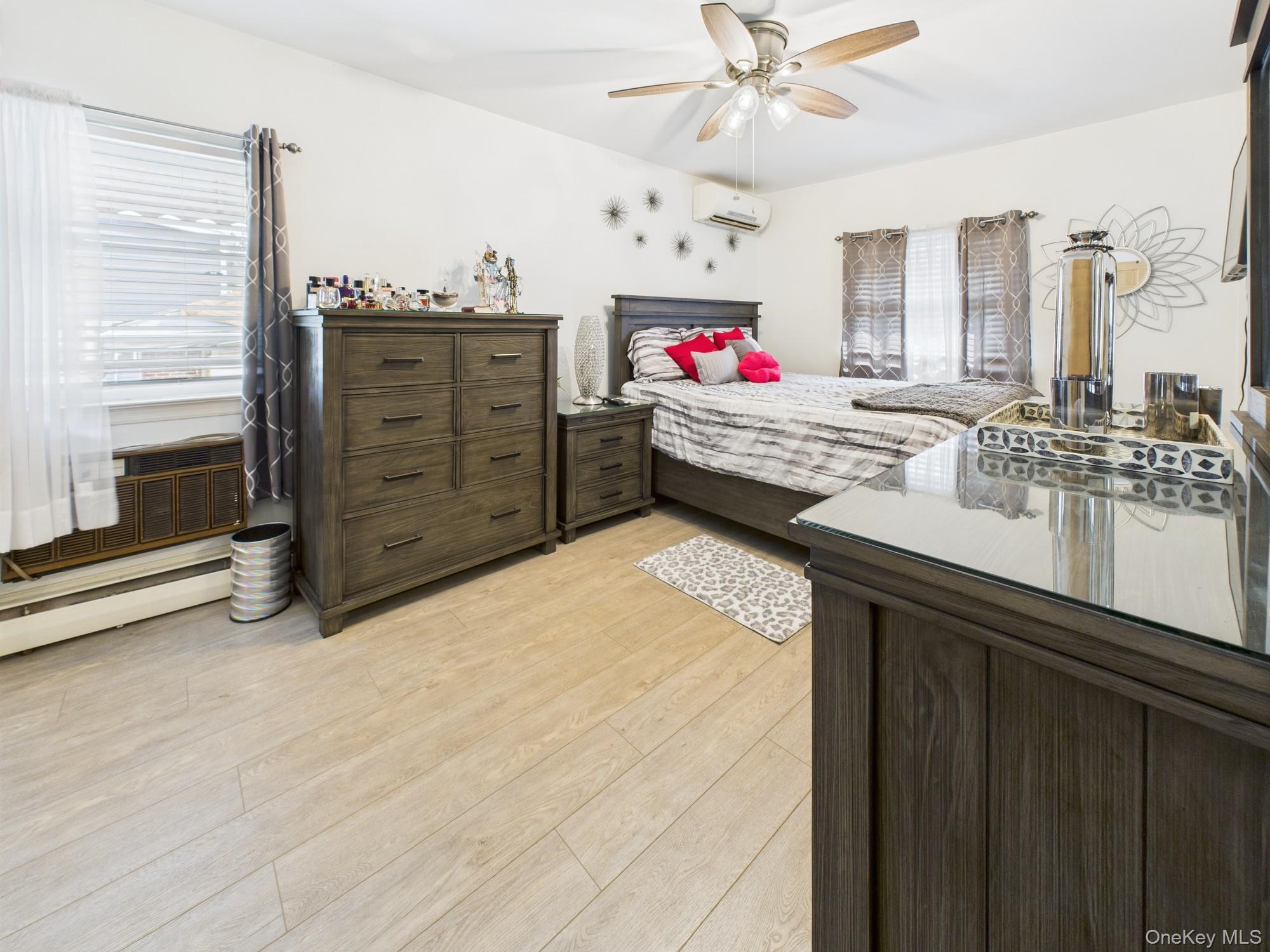 #3 photo, 2866 Dewey Avenue, Bronx , NY 10465