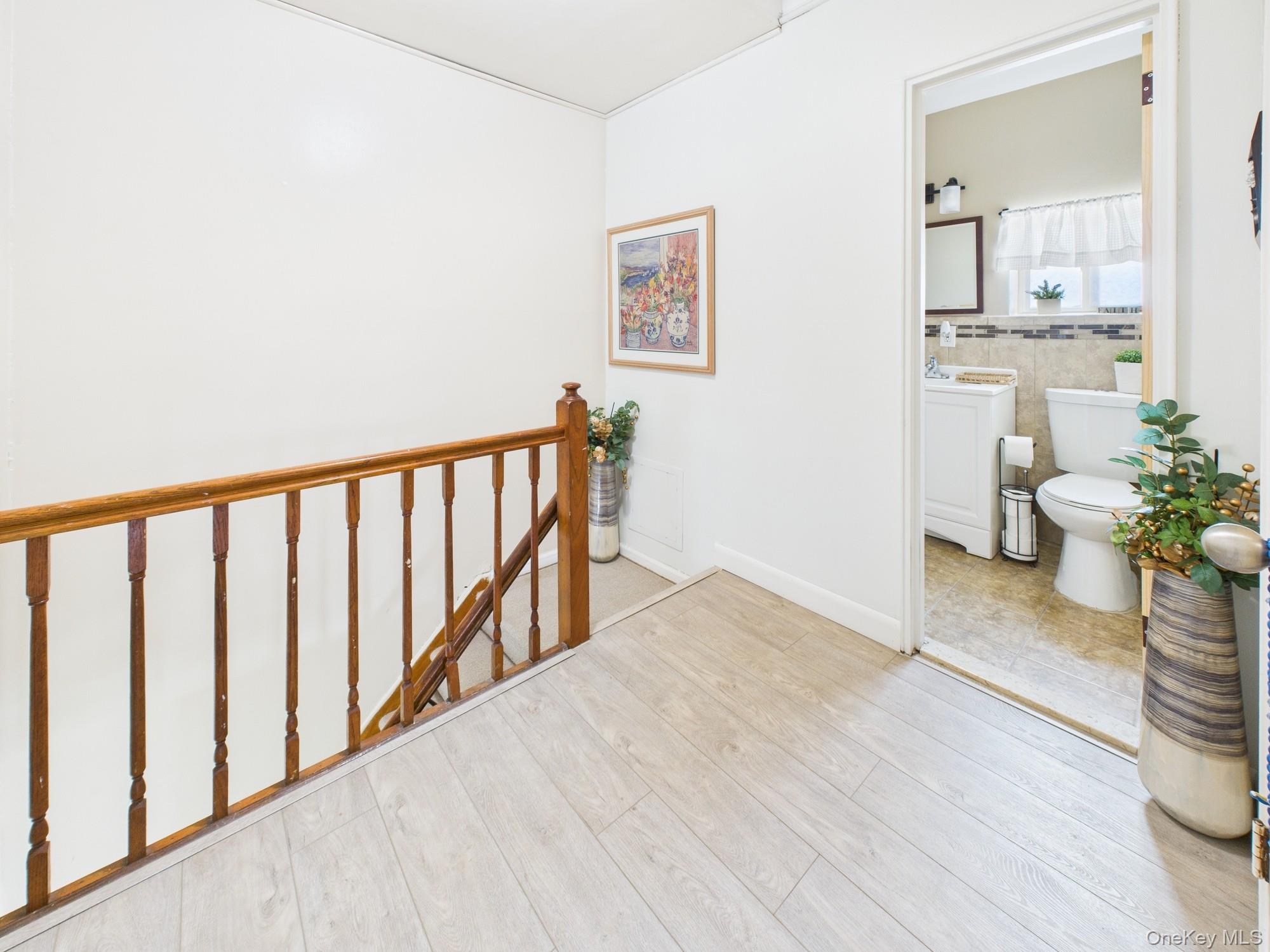 #4 photo, 2866 Dewey Avenue, Bronx , NY 10465