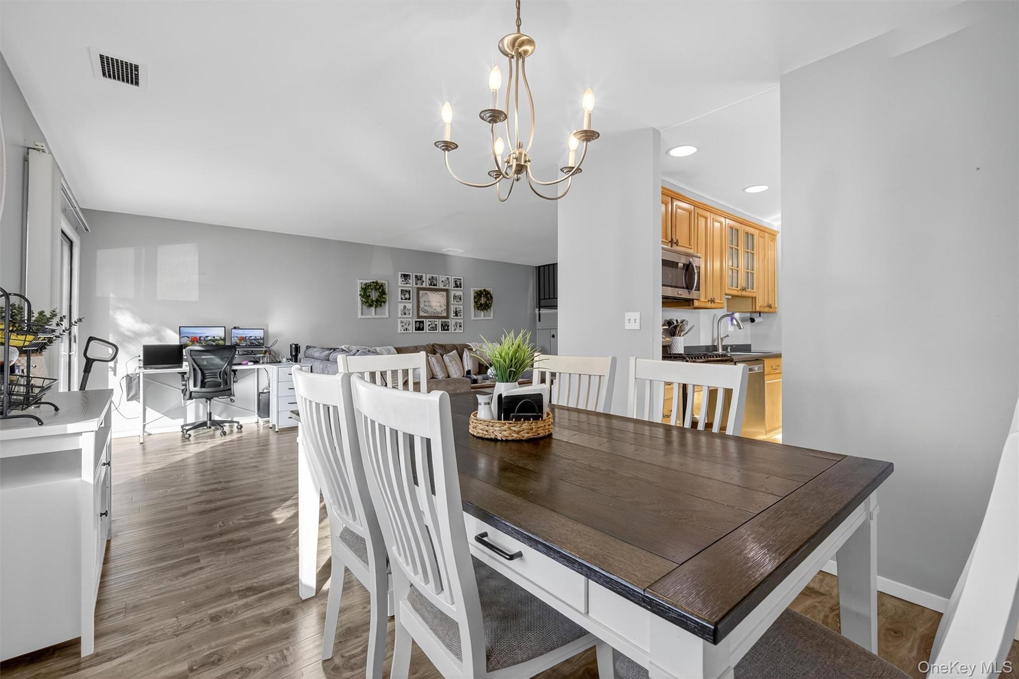 #10 photo, 2203 Mulberry Court, Poughkeepsie , NY 12603