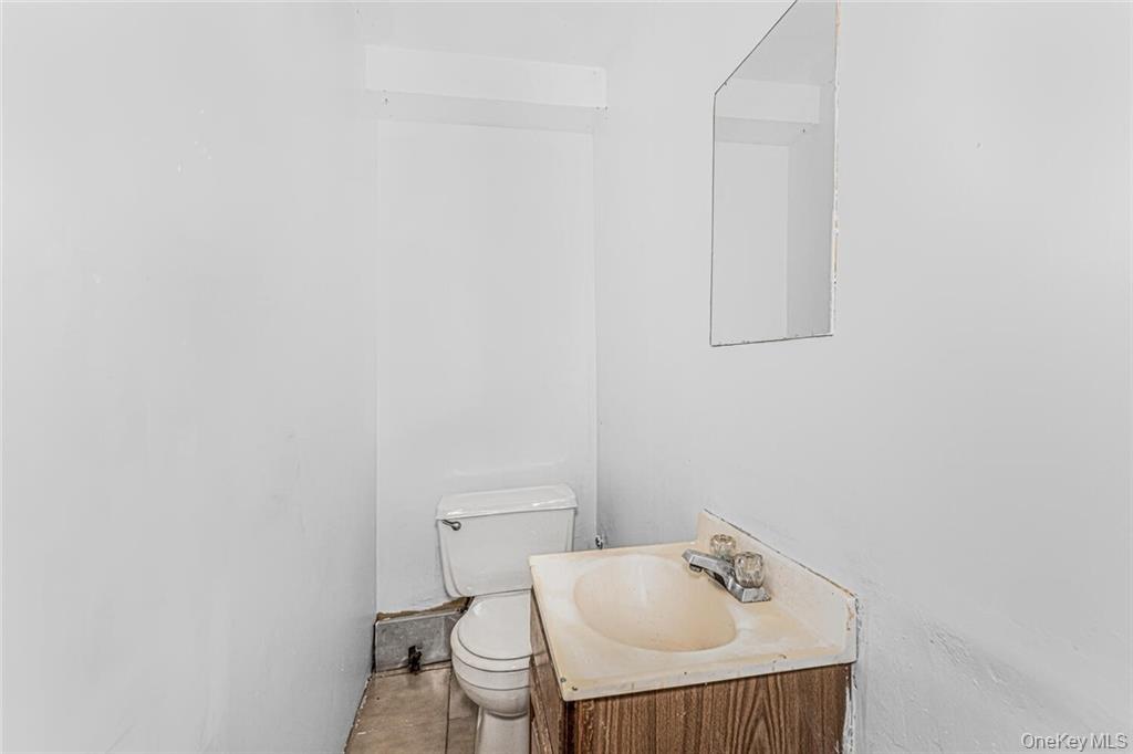 #15 photo, 759 E 218th, Bronx , NY 10467