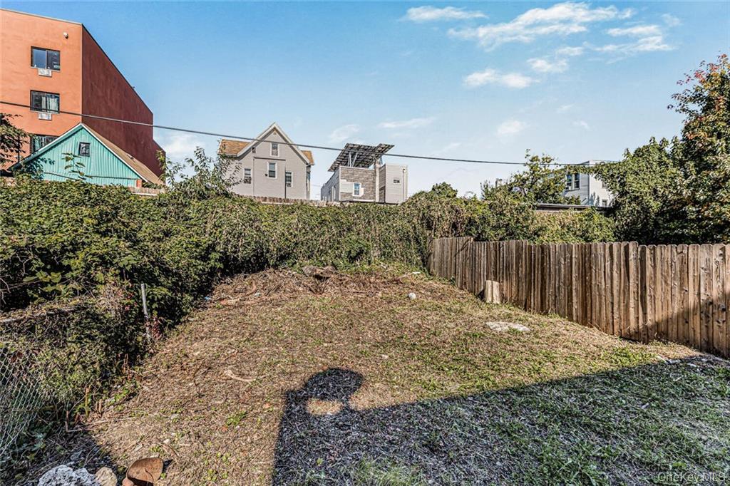 #16 photo, 759 E 218th, Bronx , NY 10467