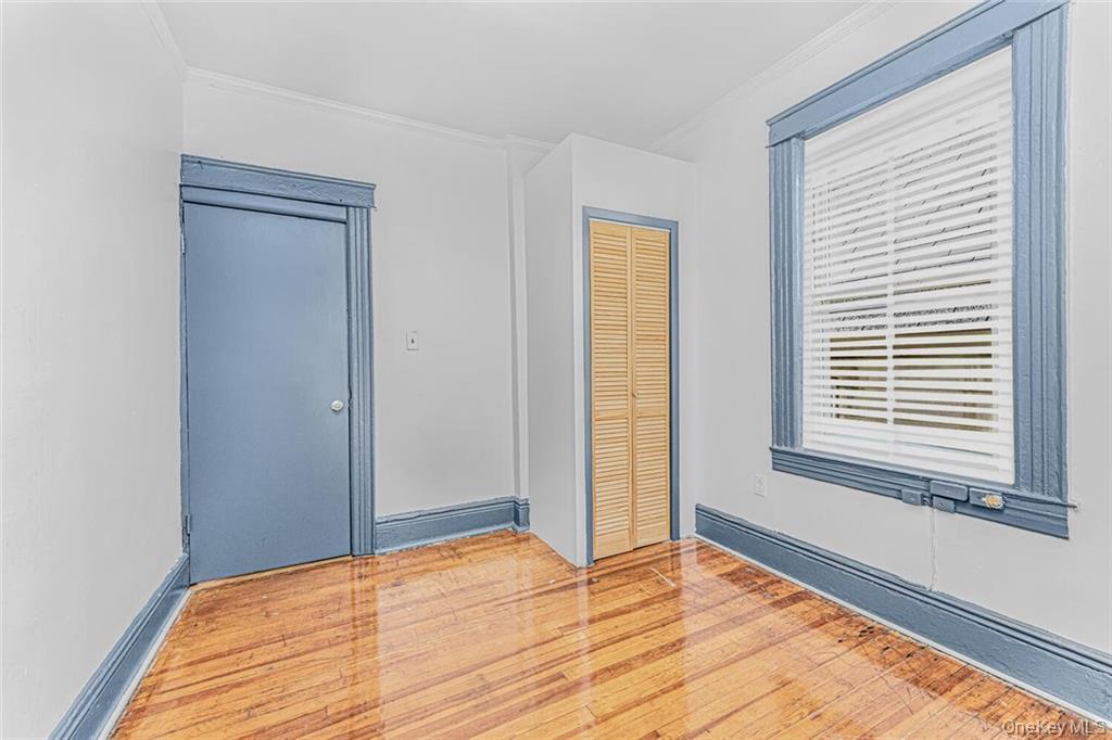 #9 photo, 759 E 218th, Bronx , NY 10467