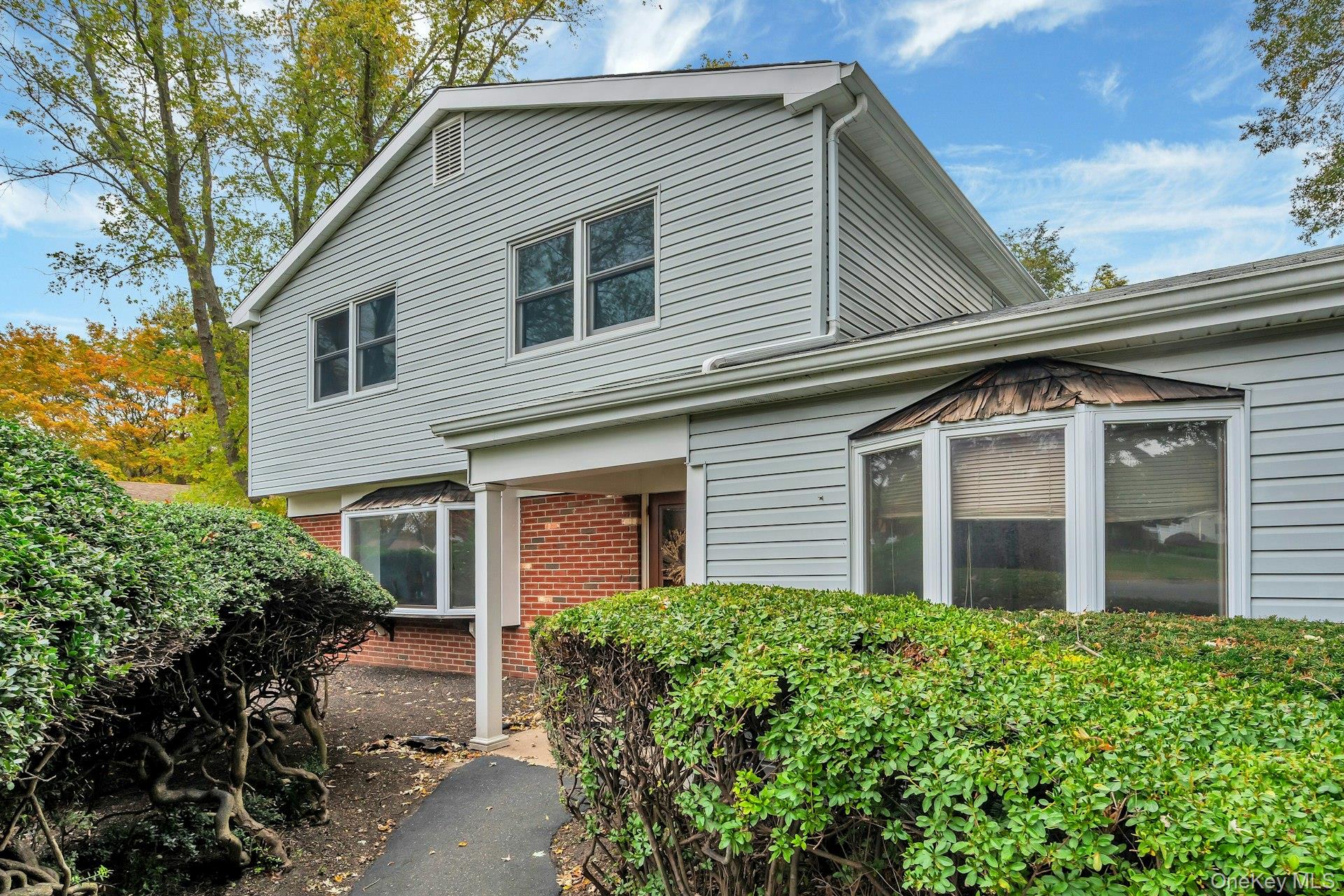 #4 photo, 15 Royalston Lane, South Setauket , NY 11720