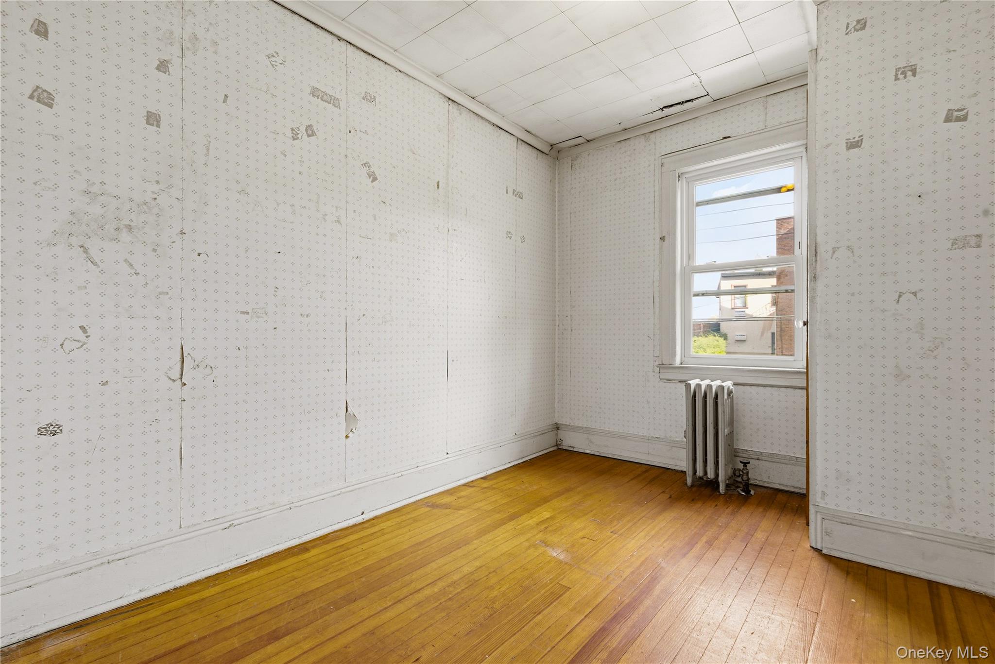 #14 photo, 61-24 65th Street, Middle Village , NY 11379