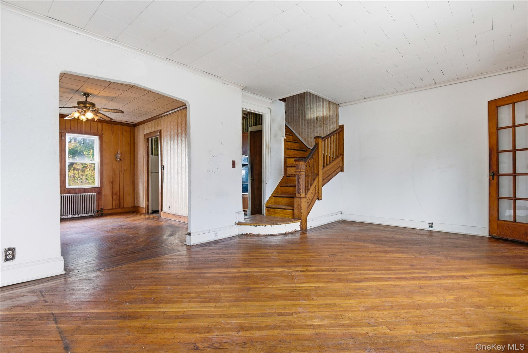 #3 photo, 61-24 65th Street, Middle Village , NY 11379