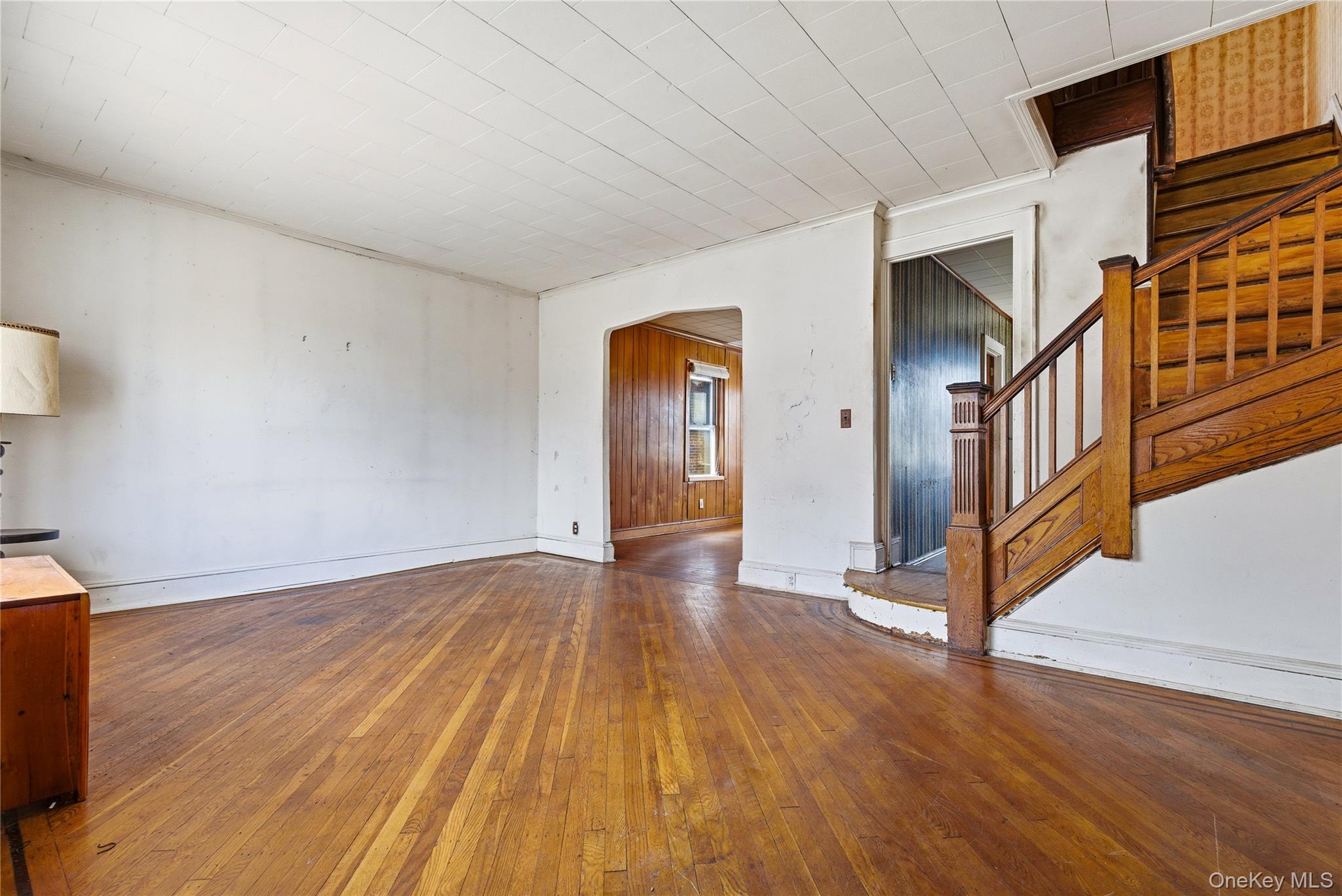 #4 photo, 61-24 65th Street, Middle Village , NY 11379