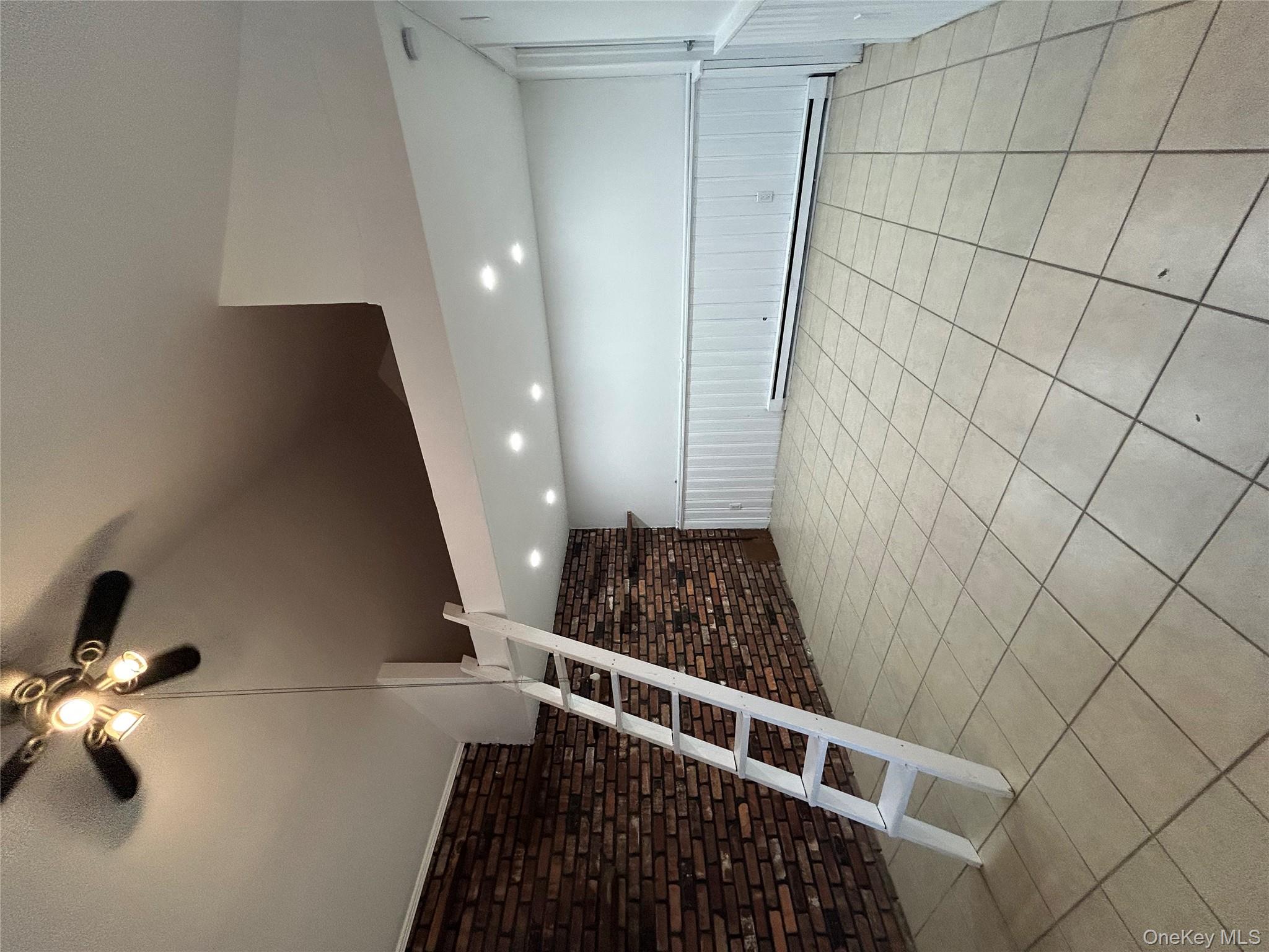 #1 photo, 175B Beach 109th Street, Rockaway Park , NY 11694