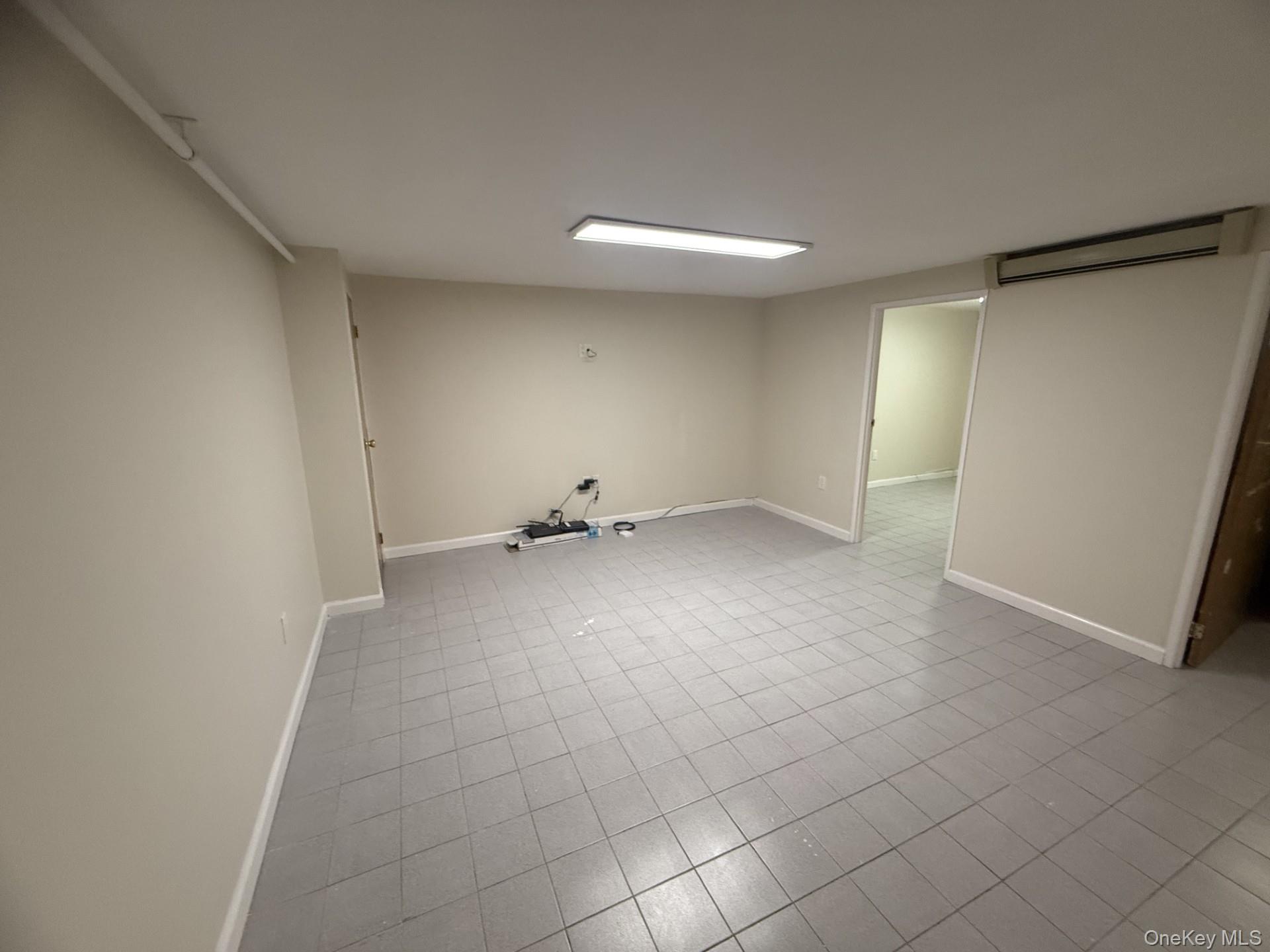 #19 photo, 147 Primrose Drive, New Hyde Park , NY 11040