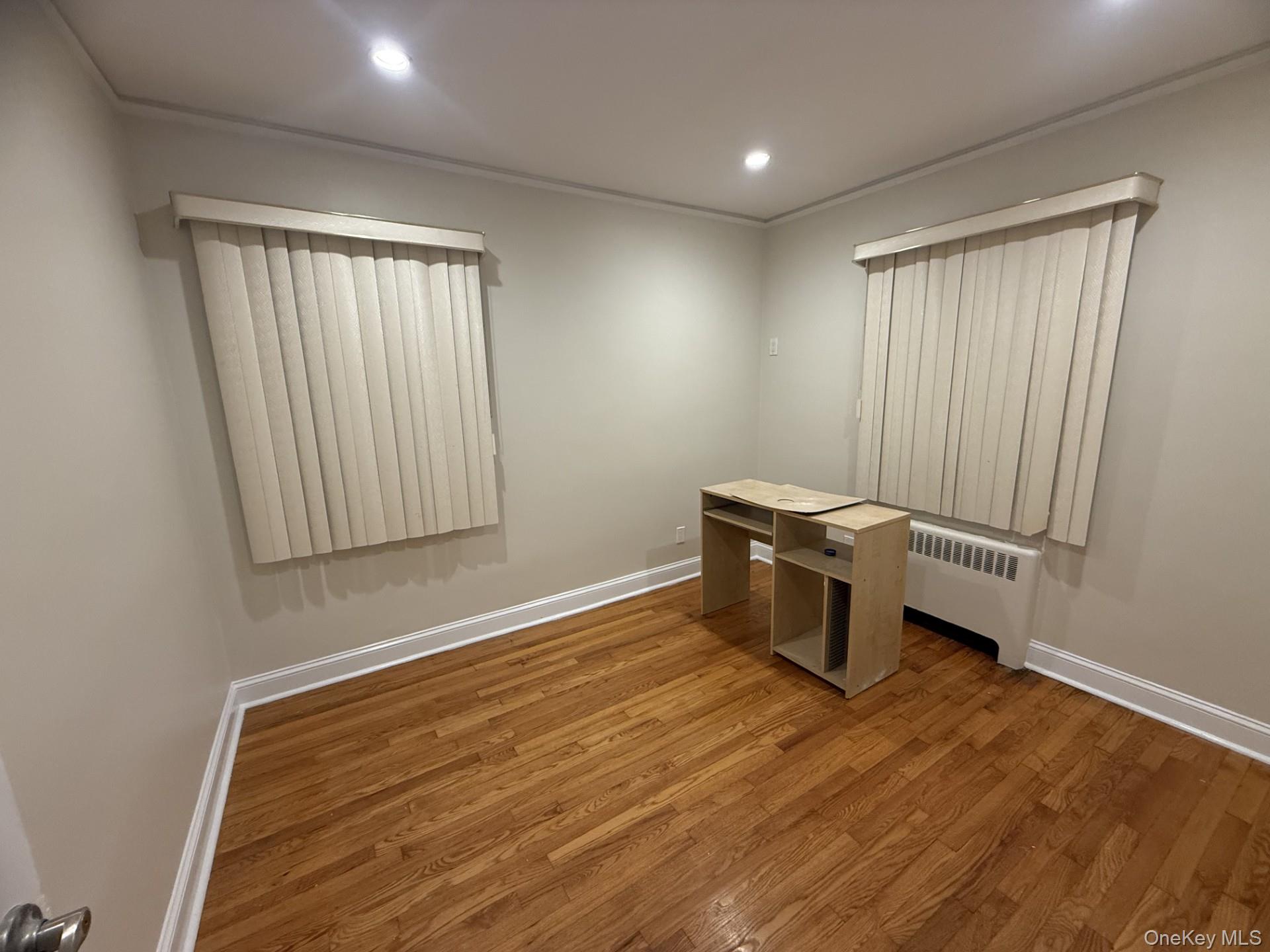 #7 photo, 147 Primrose Drive, New Hyde Park , NY 11040