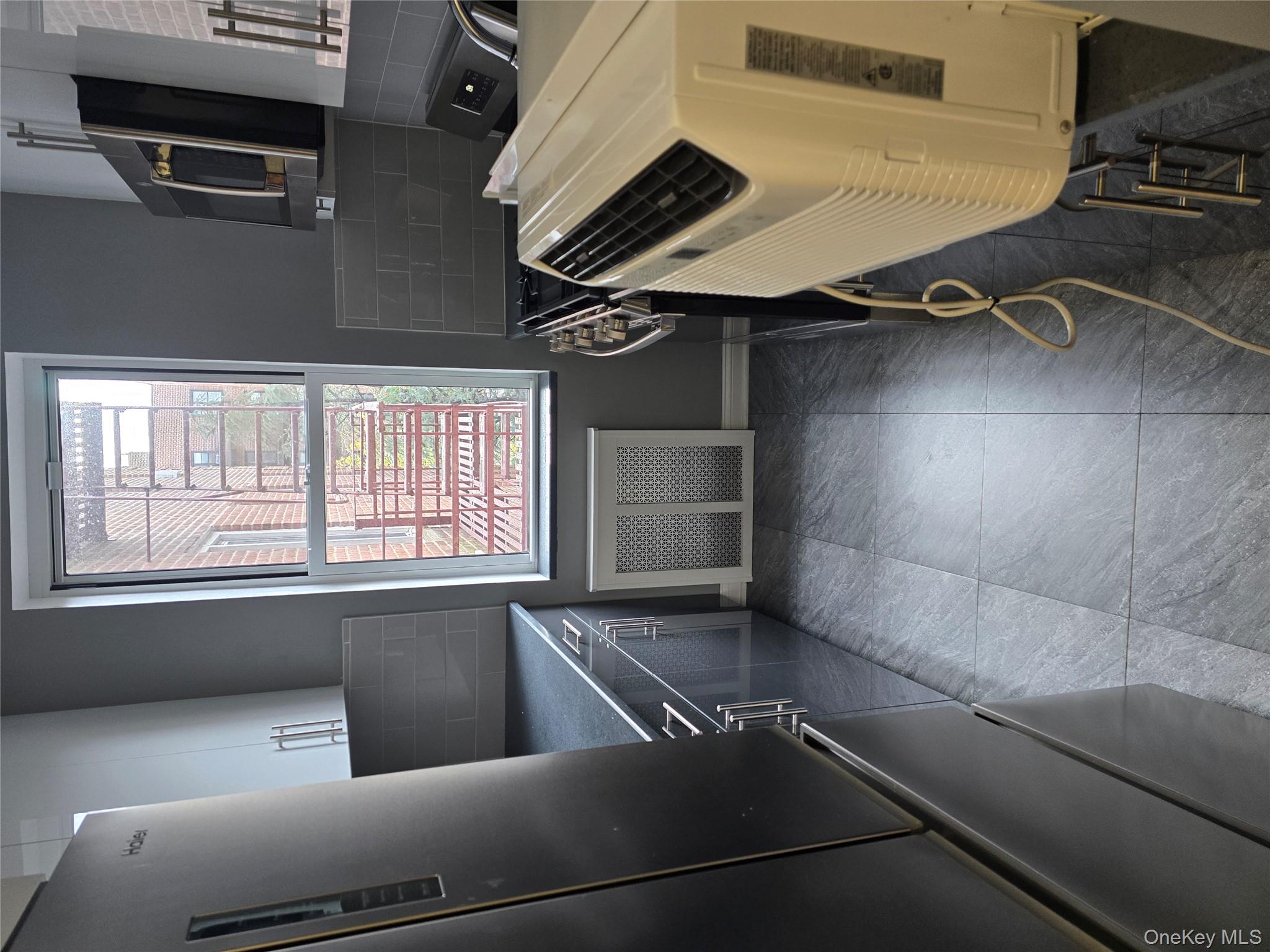 #6 photo, 62-59 108 Street, Forest Hills , NY 11375