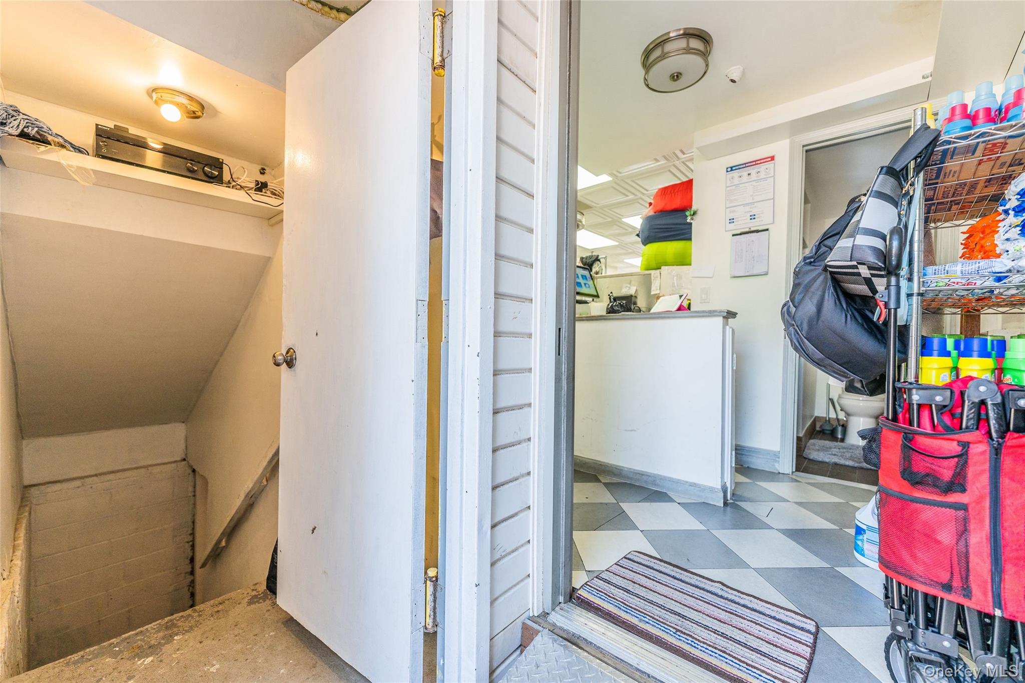 #4 photo, 370 Crescent Street, Brooklyn , NY 11208