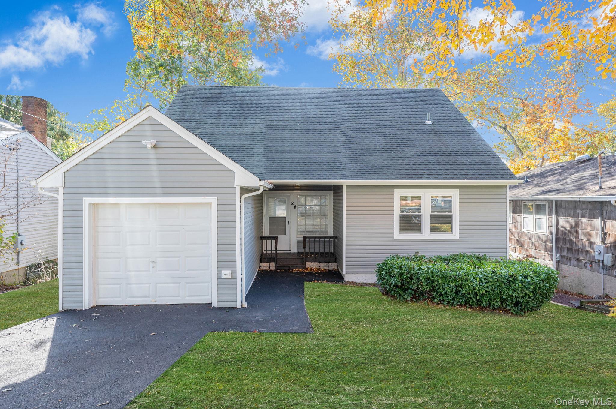 #1 photo, 28 Sanford Street, South Huntington , NY 11746