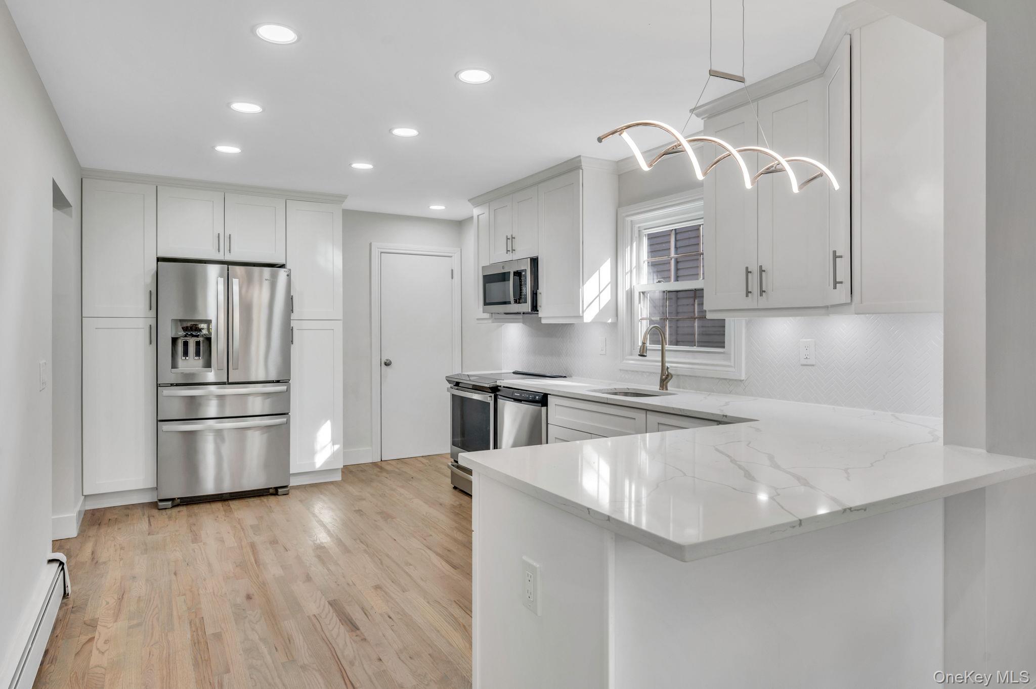 #5 photo, 28 Sanford Street, South Huntington , NY 11746