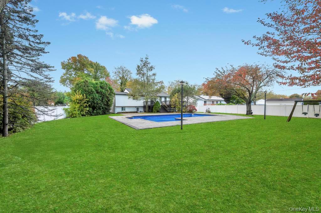 #6 photo, 29 Dillon Drive, Dix Hills , NY 11746