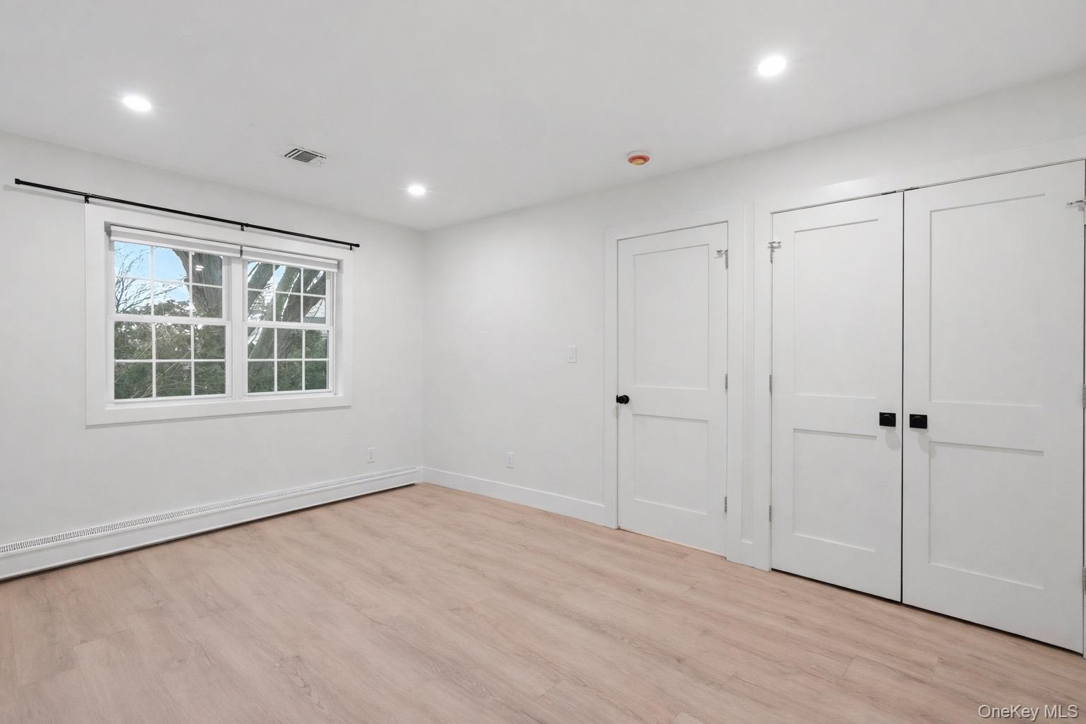 #12 photo, 2531 Jerusalem Avenue, מחוז נסאו North Bellmore , NY 11710