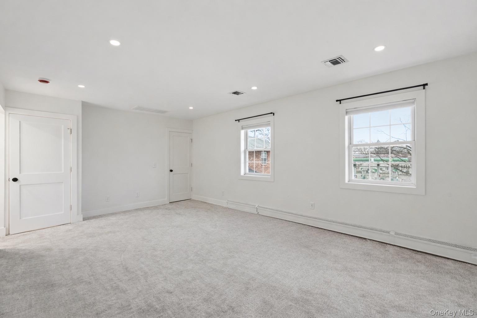 #13 photo, 2531 Jerusalem Avenue, מחוז נסאו North Bellmore , NY 11710