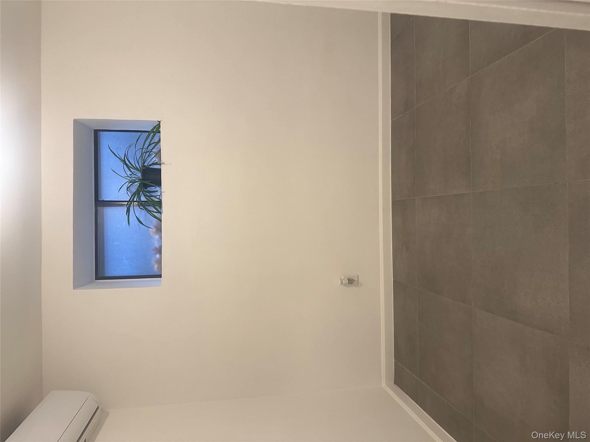 #9 photo, 75-58 113th Street, كوينز Forest Hills , NY 11375