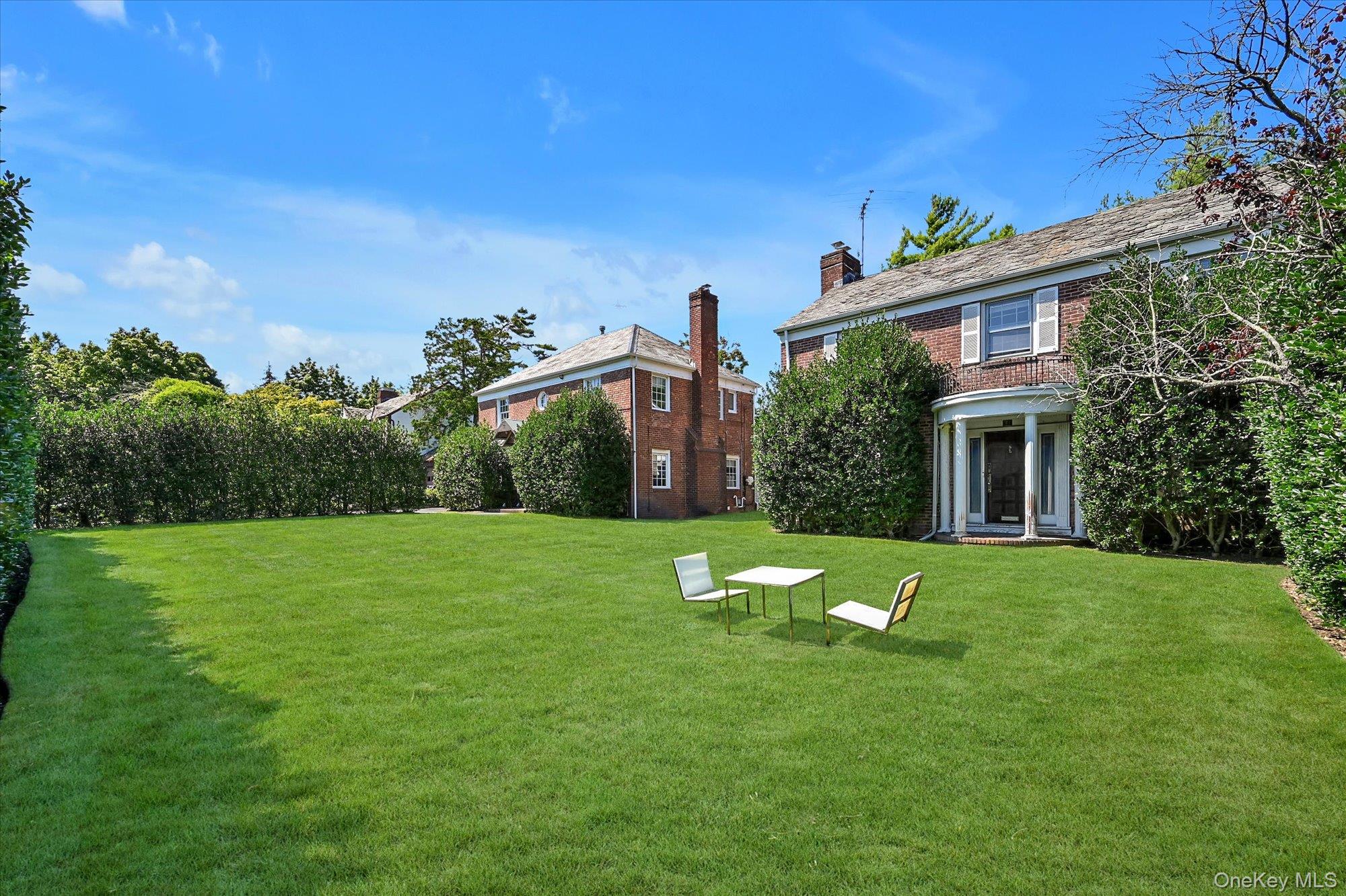 #2 photo, 16 Beechwood Drive, Lawrence , NY 11559