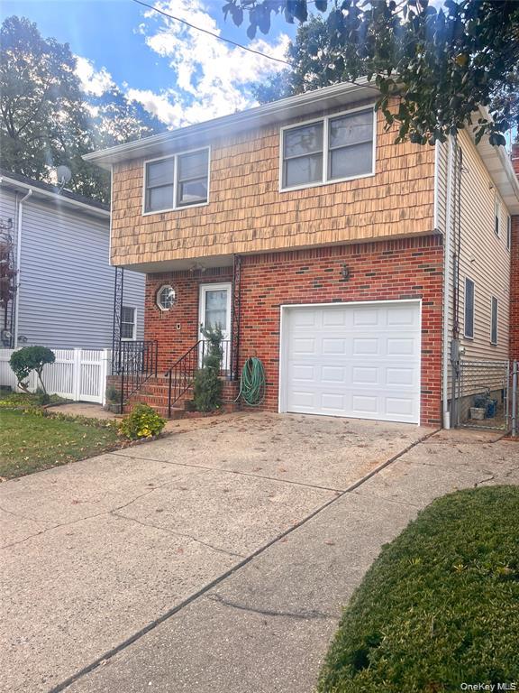 #3 photo, 406 Plainfield Avenue, Floral Park , NY 11001