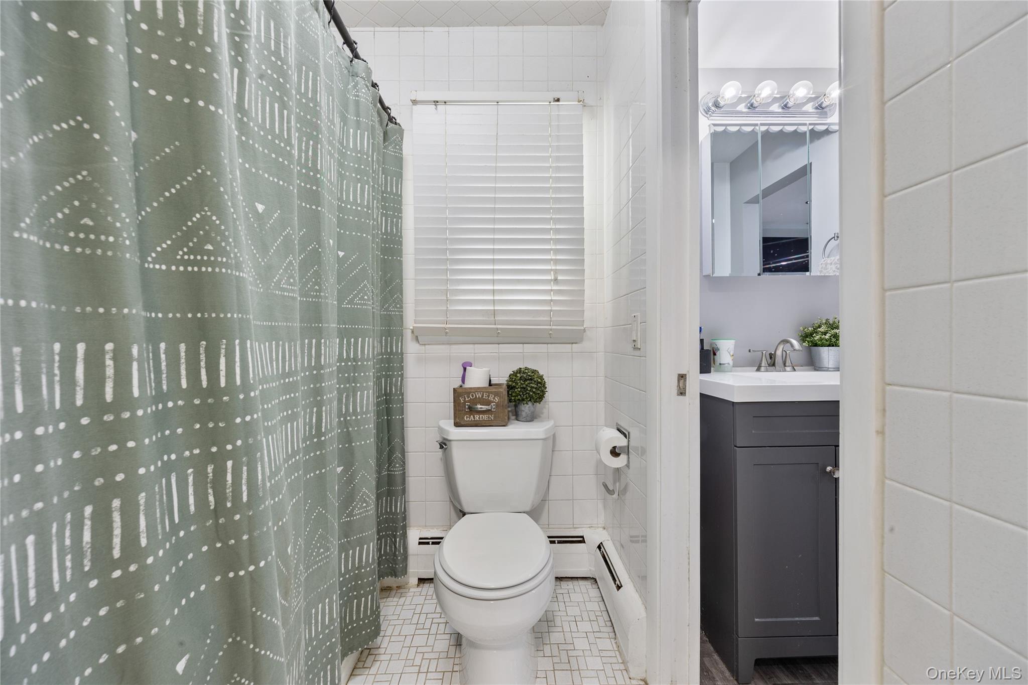 #14 photo, 19 Apple Blossom Court, Airmont , NY 10952