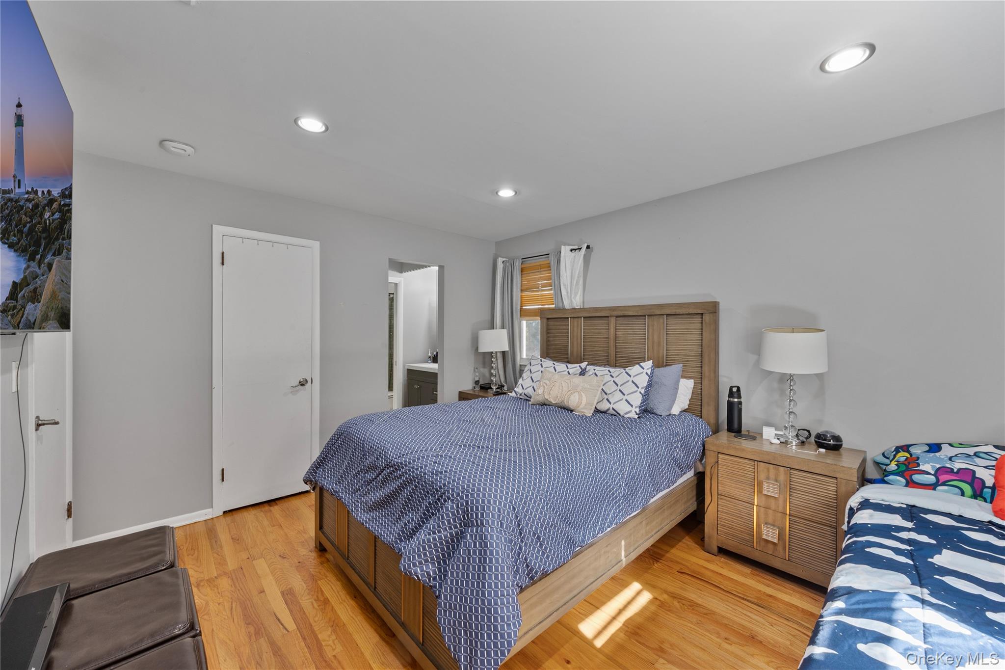 #15 photo, 19 Apple Blossom Court, Airmont , NY 10952