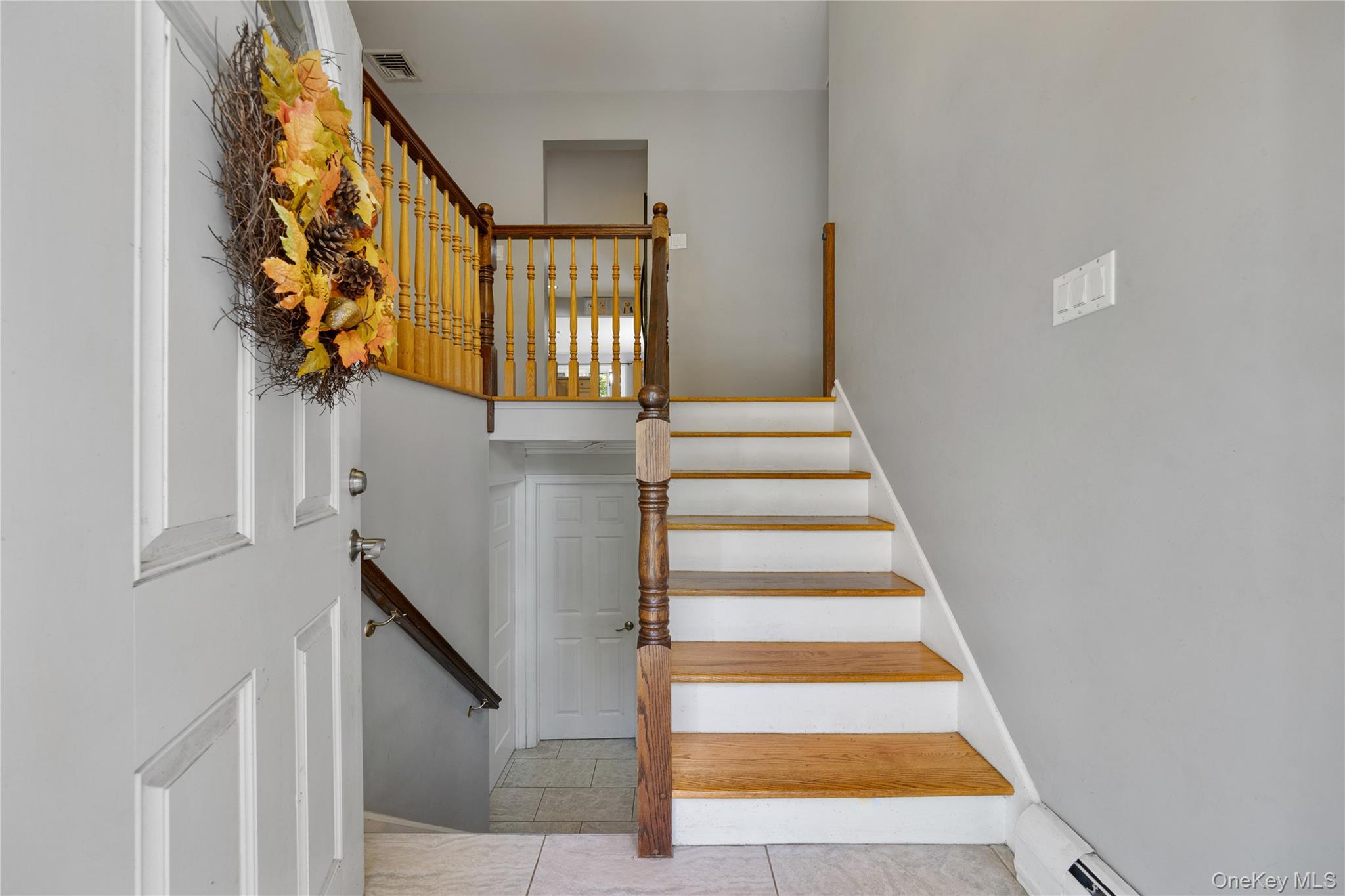 #4 photo, 19 Apple Blossom Court, Airmont , NY 10952