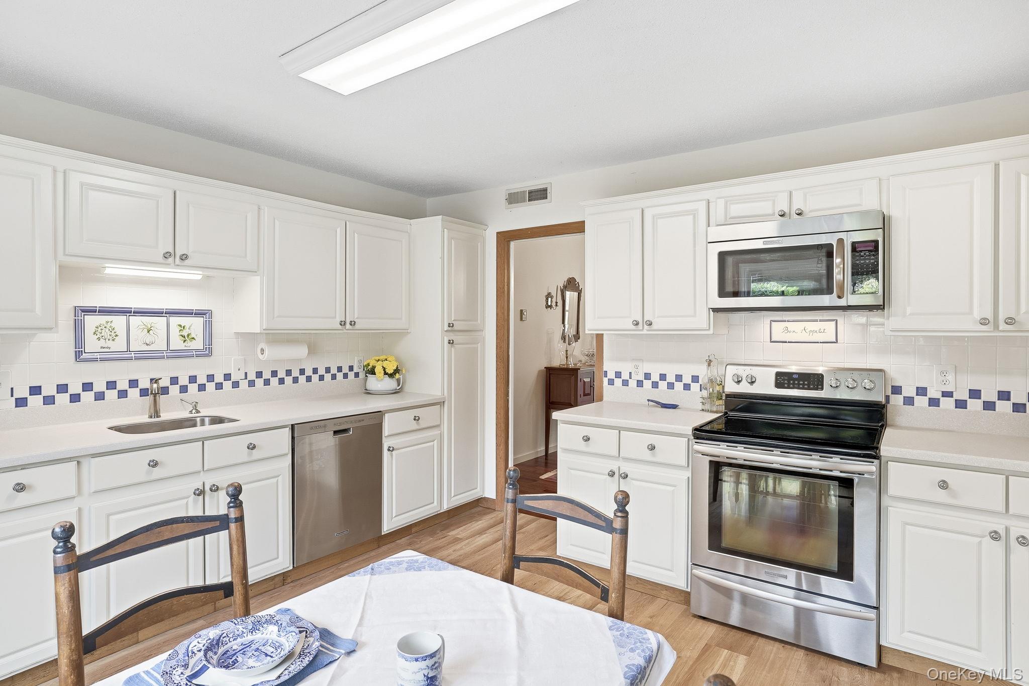 #12 photo, 370 Heritage Hills Hills, Somers , NY 10589