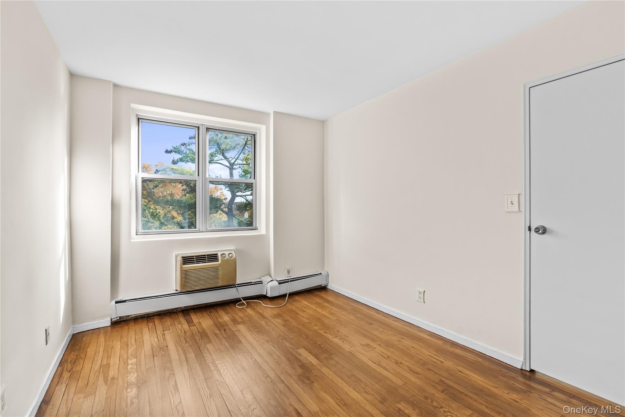 #13 photo, 119 E Hartsdale Avenue, Hartsdale , NY 10530