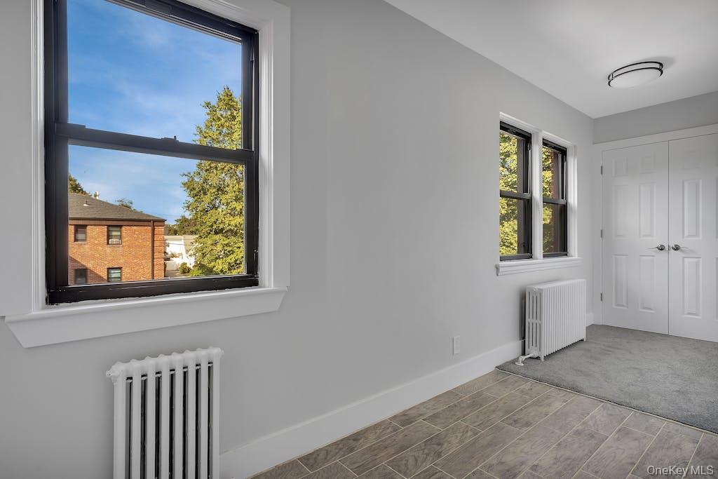 #2 photo, 115 Long Beach Road, Hempstead , NY 11550