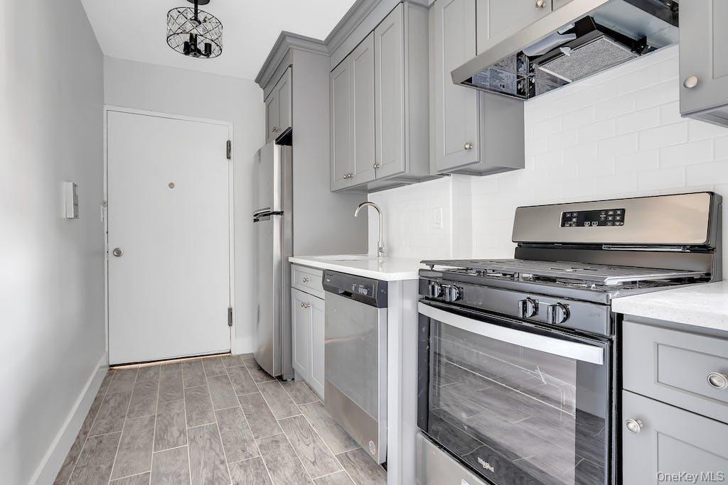 #4 photo, 115 Long Beach Road, Hempstead , NY 11550