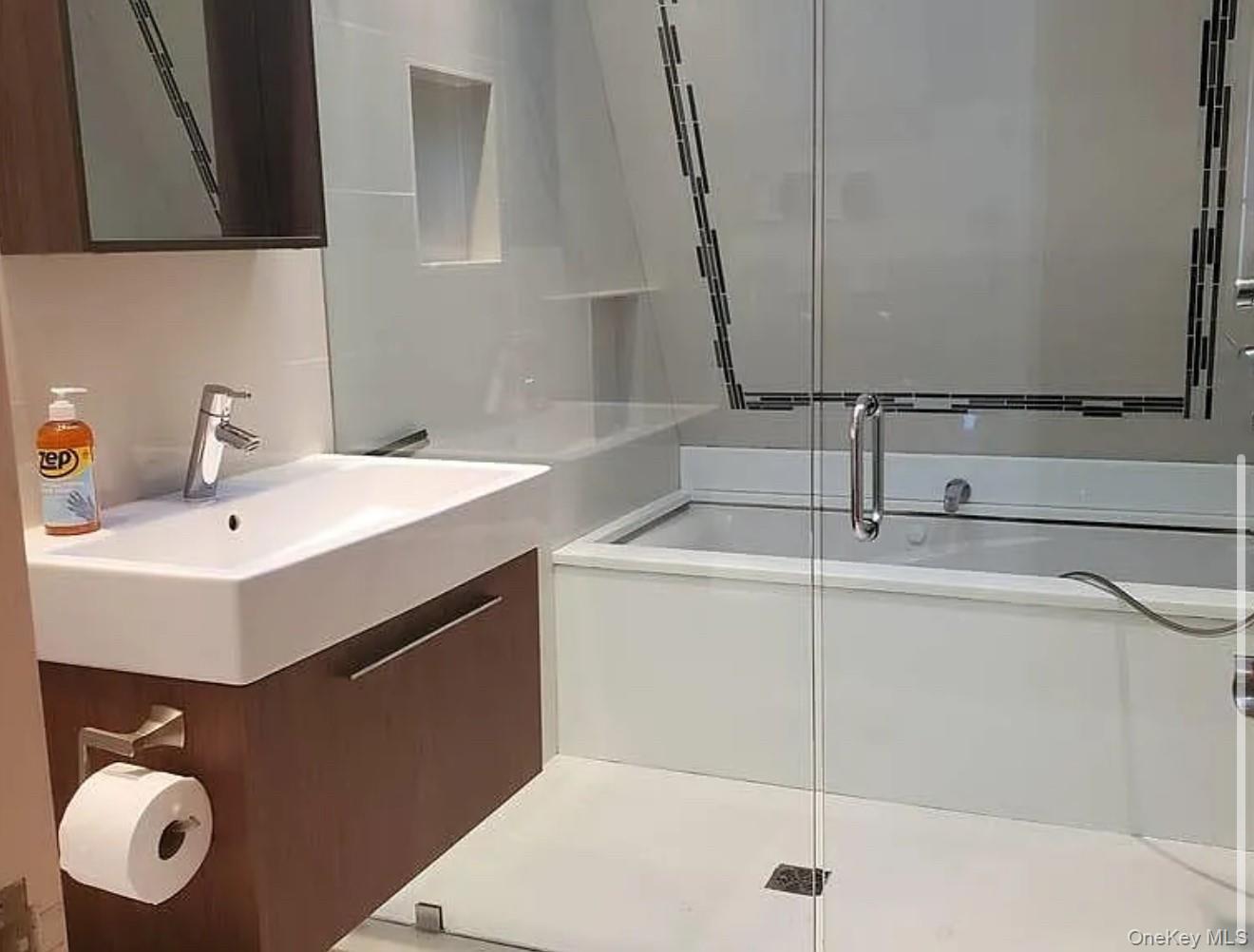 #4 photo, 14944 15th Drive, Whitestone , NY 11357