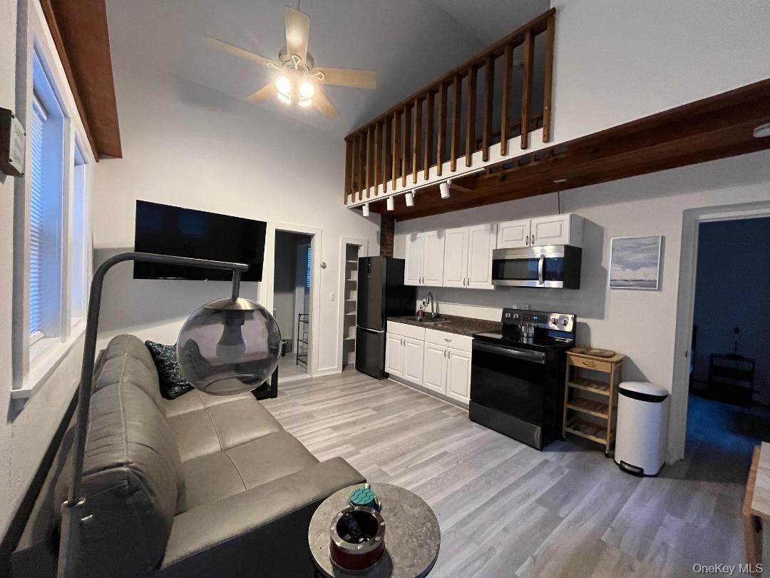 #3 photo, Hampton Bays, Hampton Bays , NY 11946