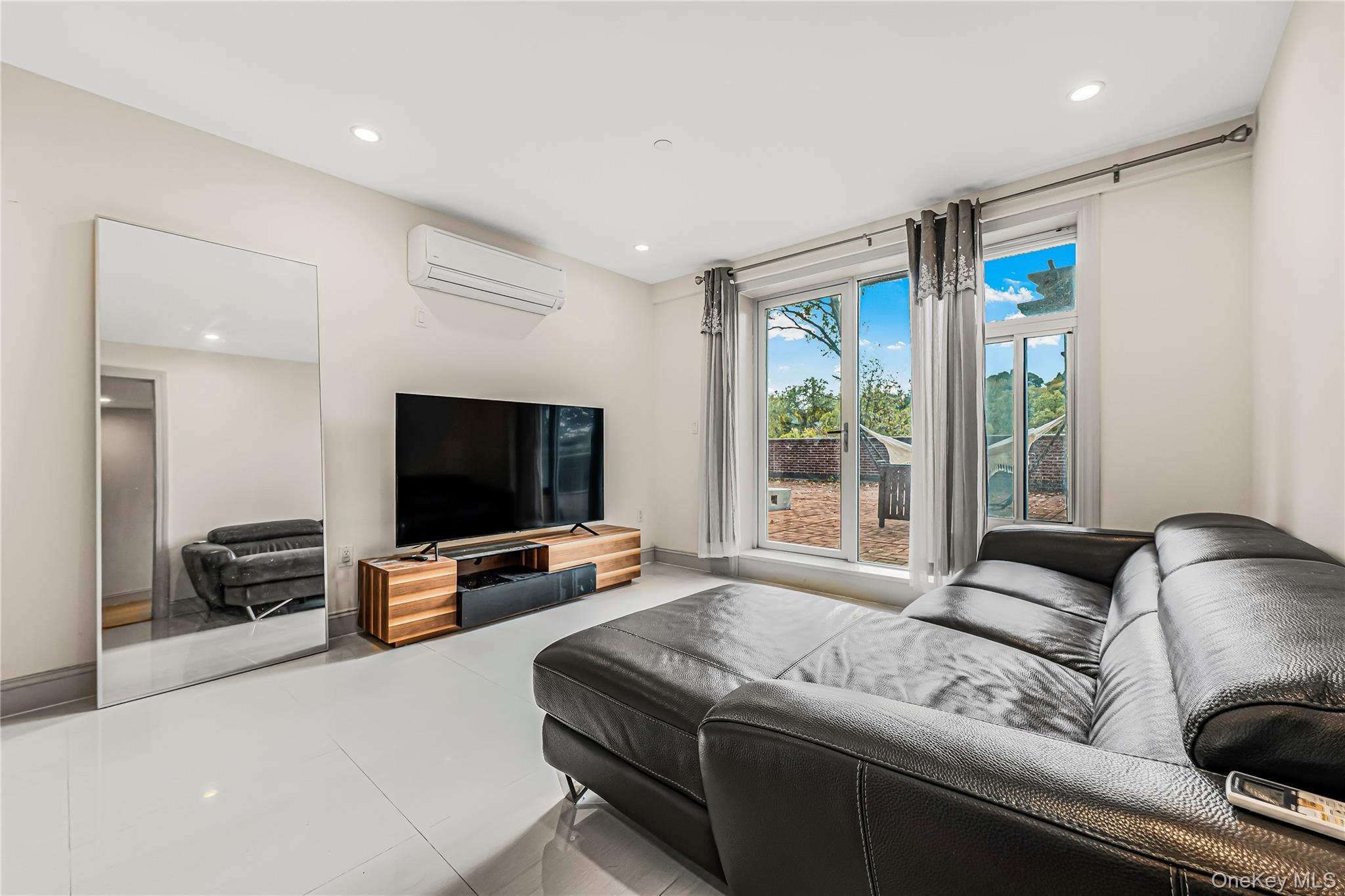 #10 photo, 6538 Austin Street, Rego Park , NY 11374