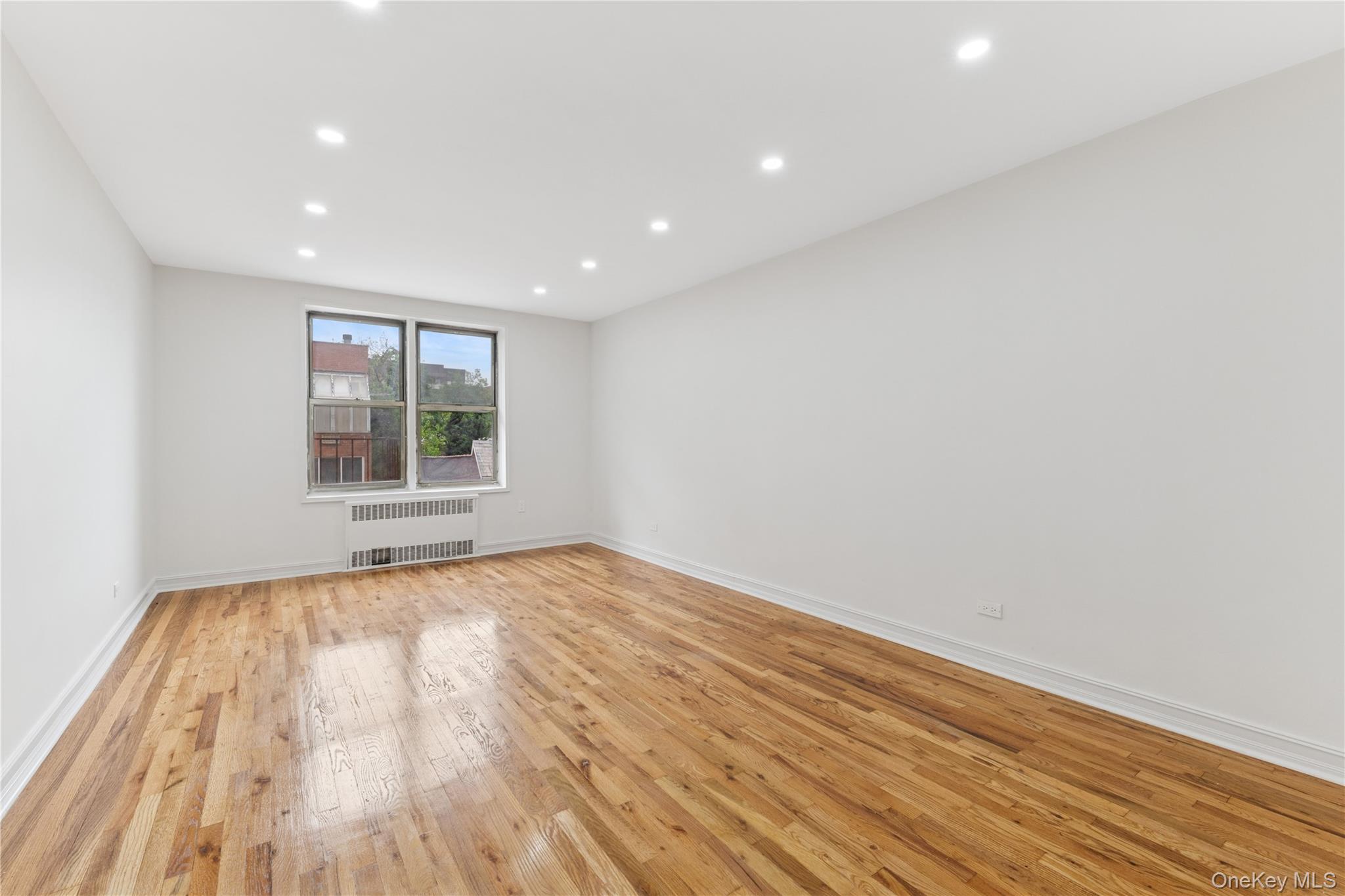 #9 photo, 67-30 Clyde Street, Forest Hills , NY 11375