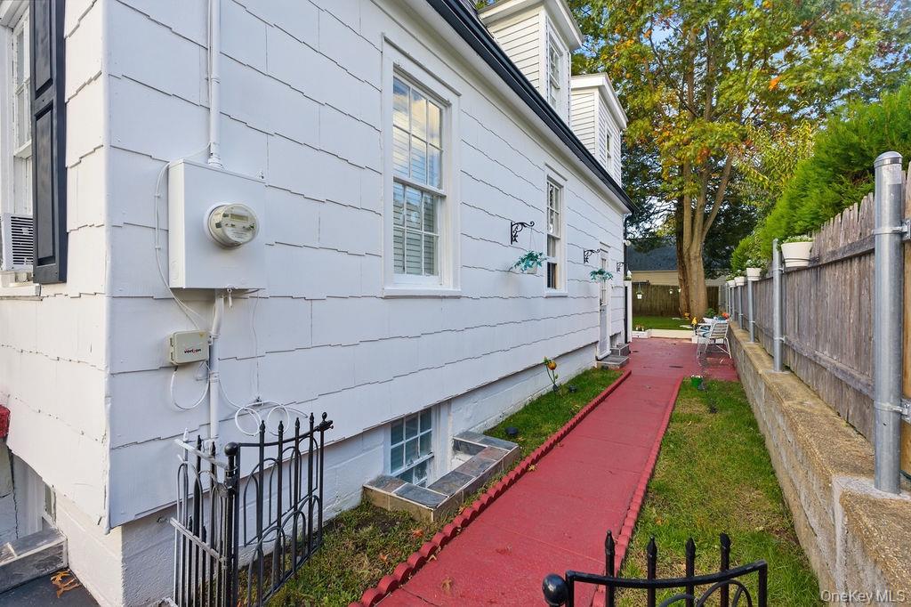 #19 photo, 65 Bedford Avenue, Westbury , NY 11590