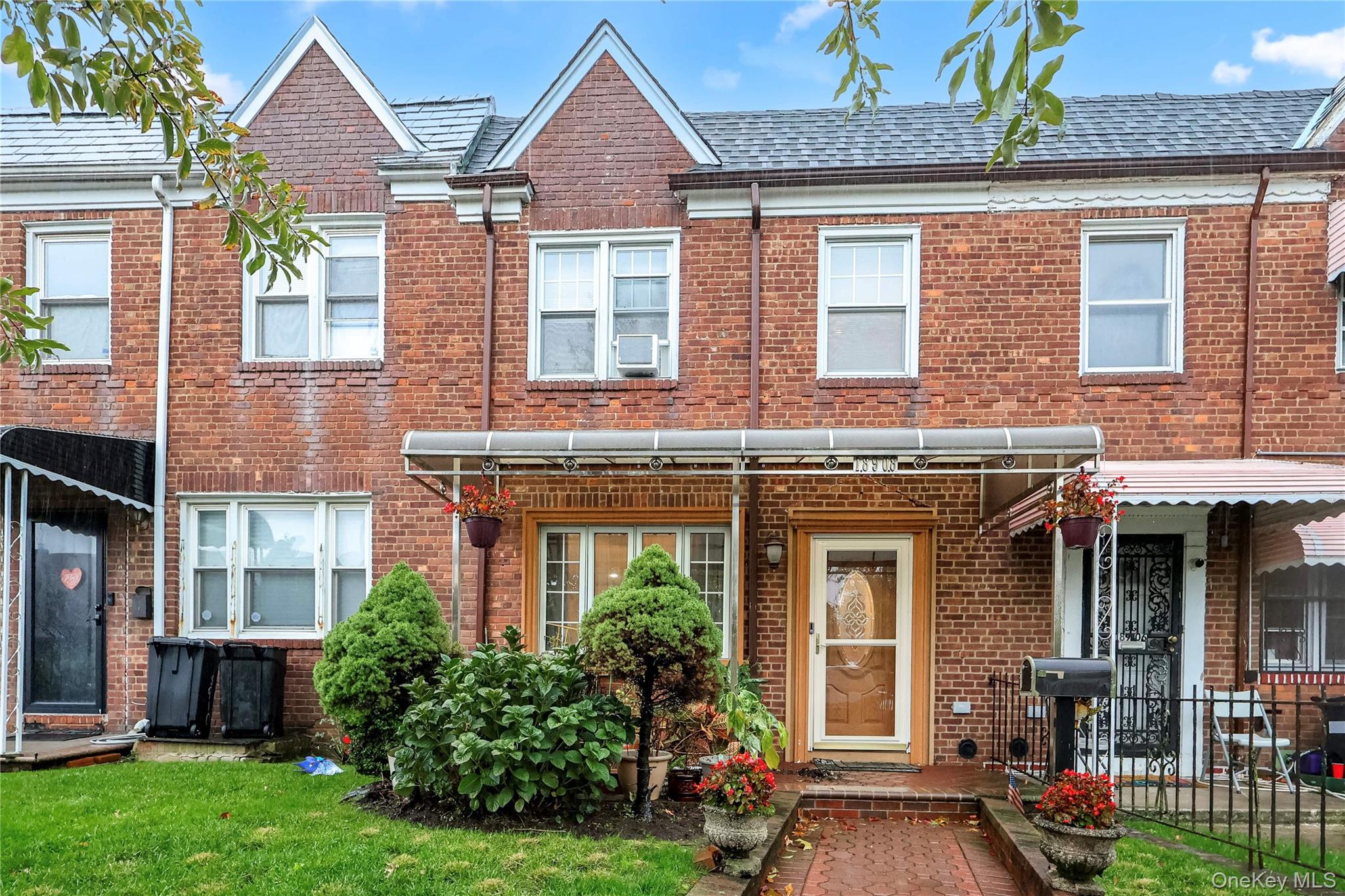 #1 photo, 18908 114th Road, Saint Albans , NY 11412