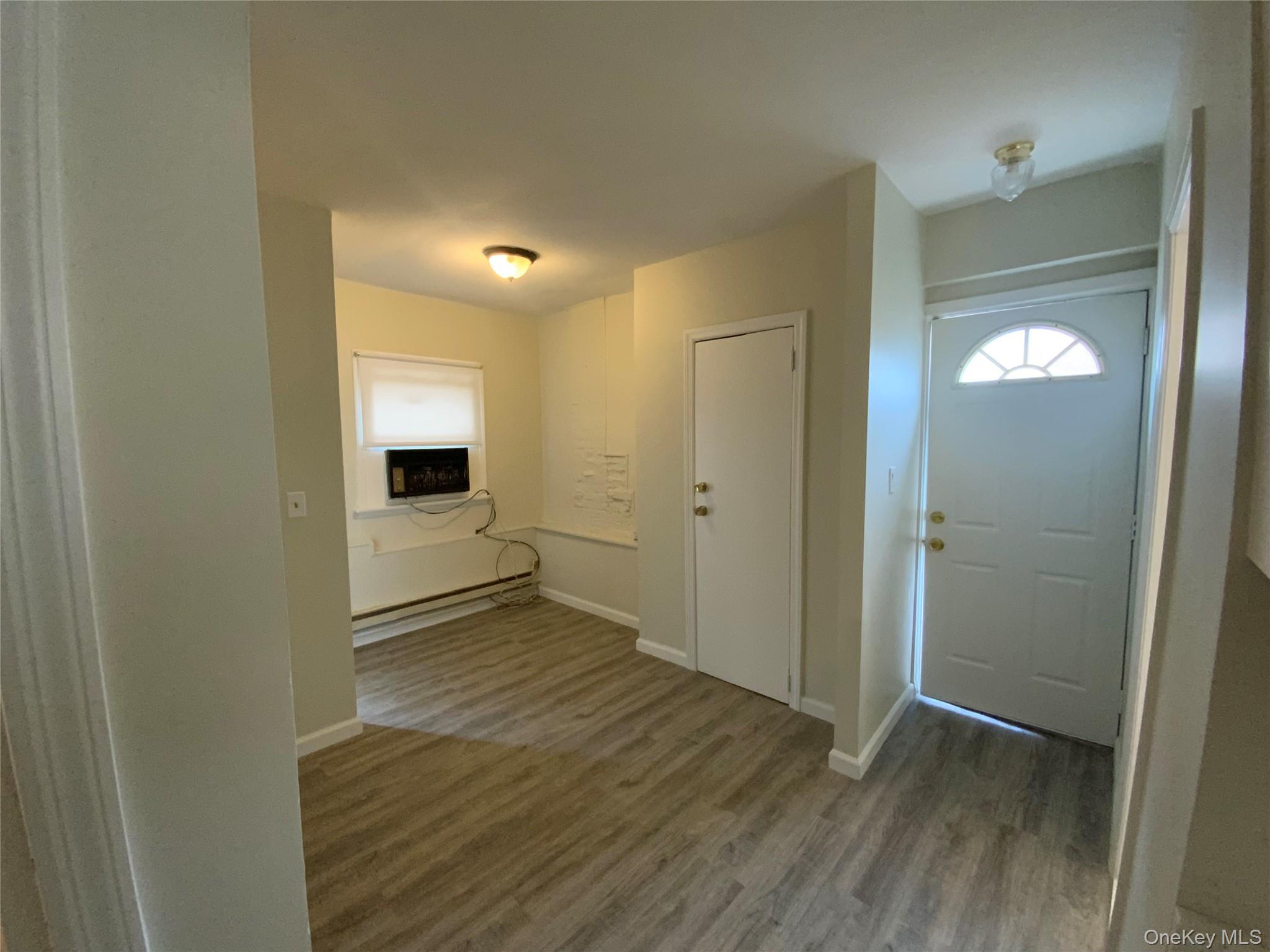 #4 photo, 76 Garden City Avenue, Wyandanch , NY 11798