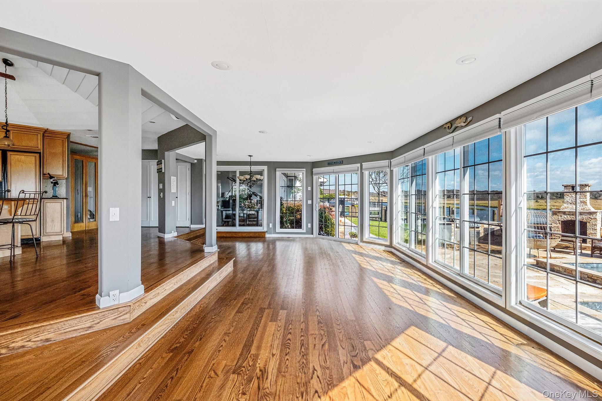 #10 photo, 175 The Helm, East Islip , NY 11730