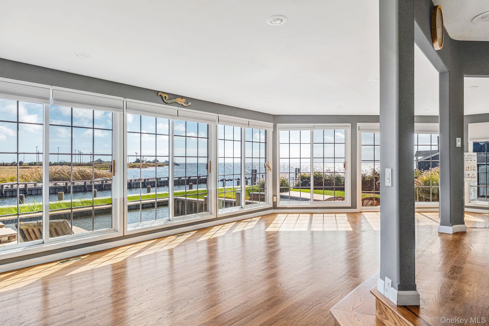 #12 photo, 175 The Helm, East Islip , NY 11730