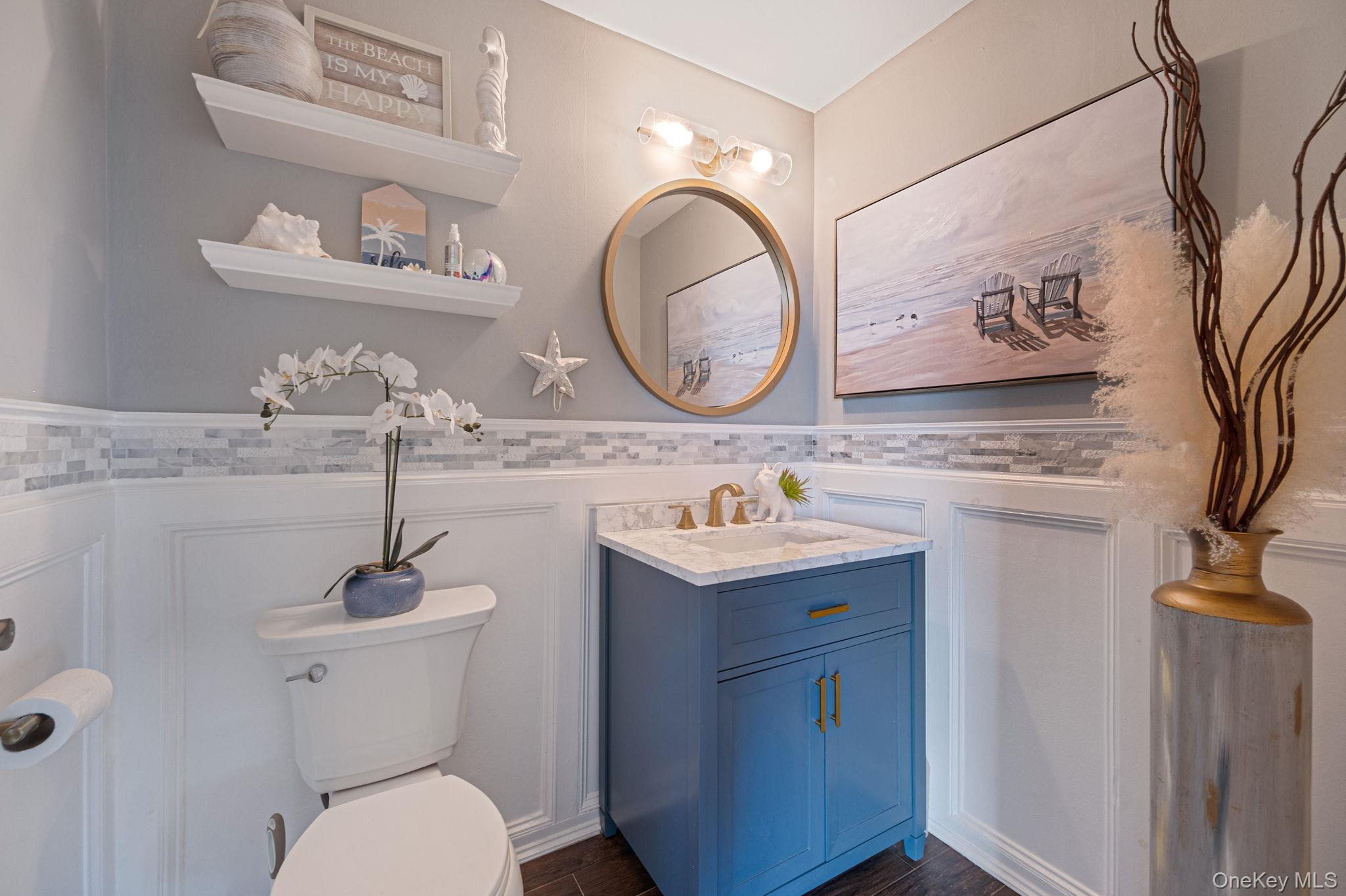 #17 photo, 175 The Helm, East Islip , NY 11730