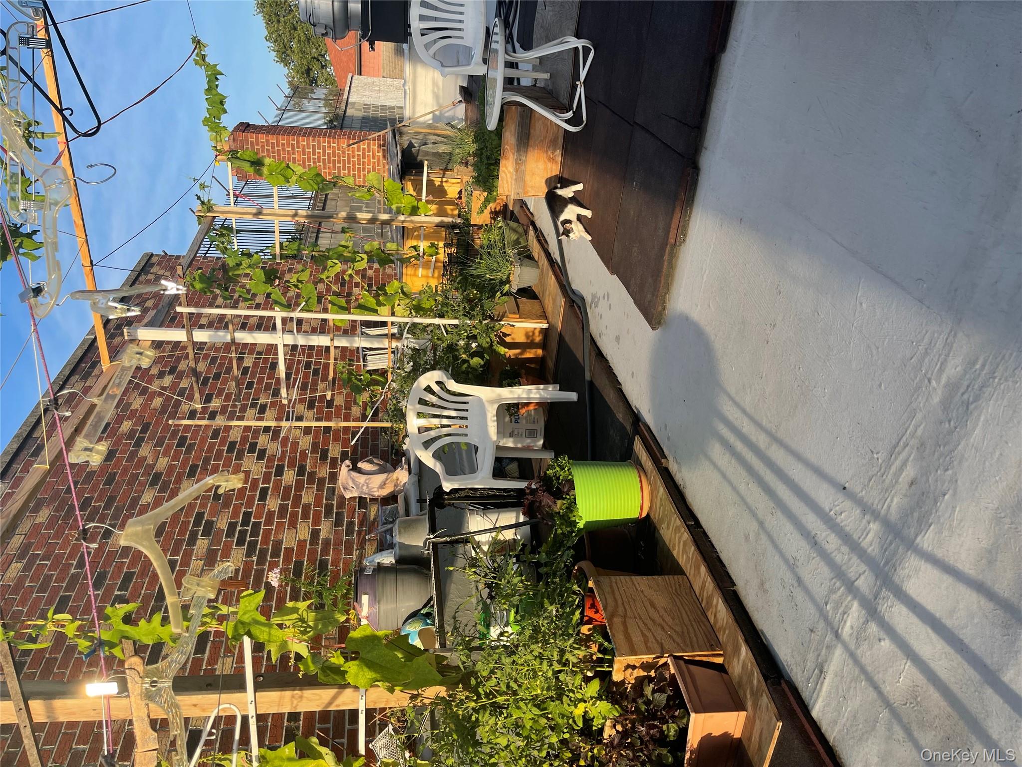 #1 photo, 77-02 164 Street, Fresh Meadows , NY 11366