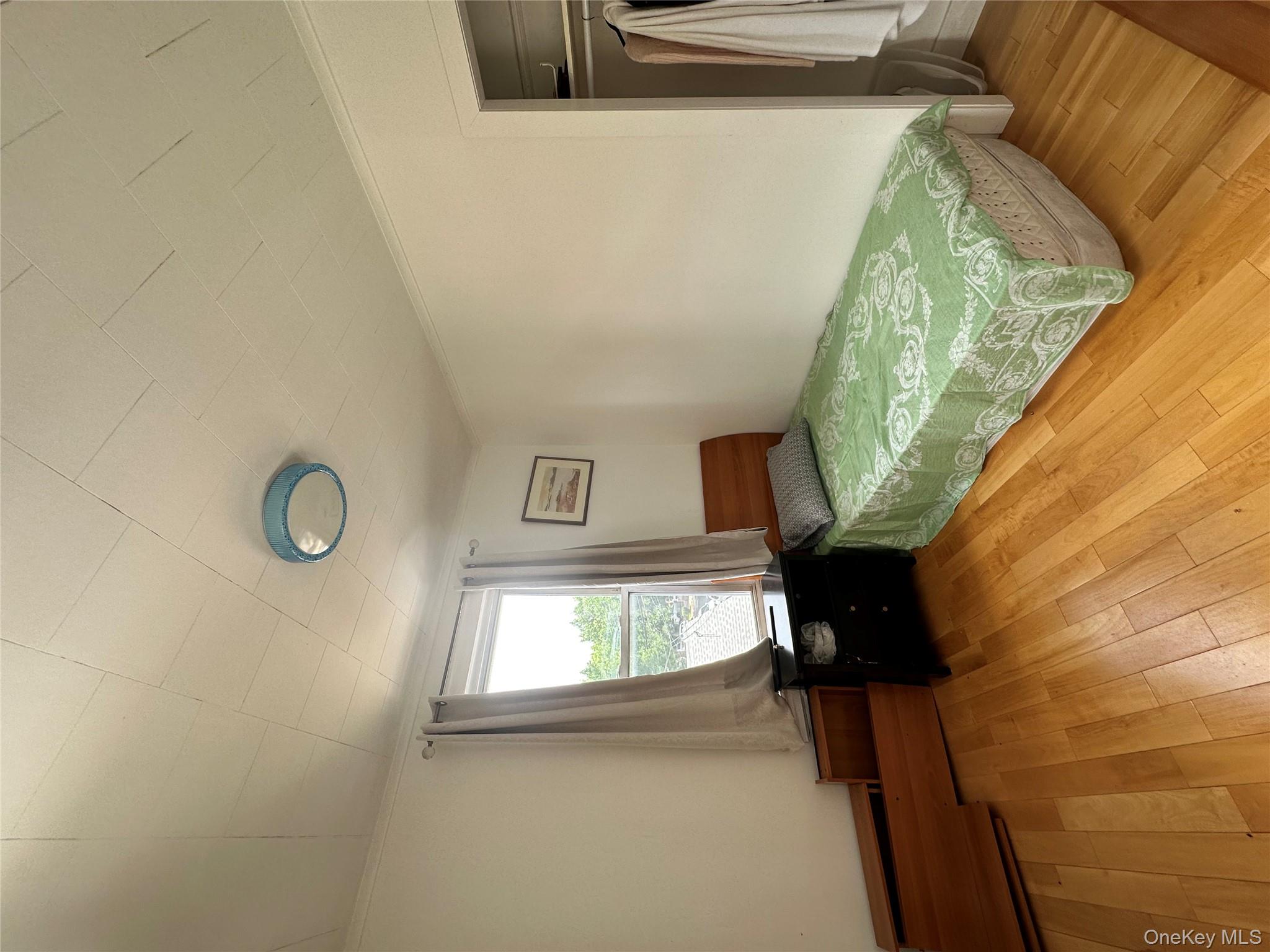 #16 photo, 77-02 164 Street, Fresh Meadows , NY 11366