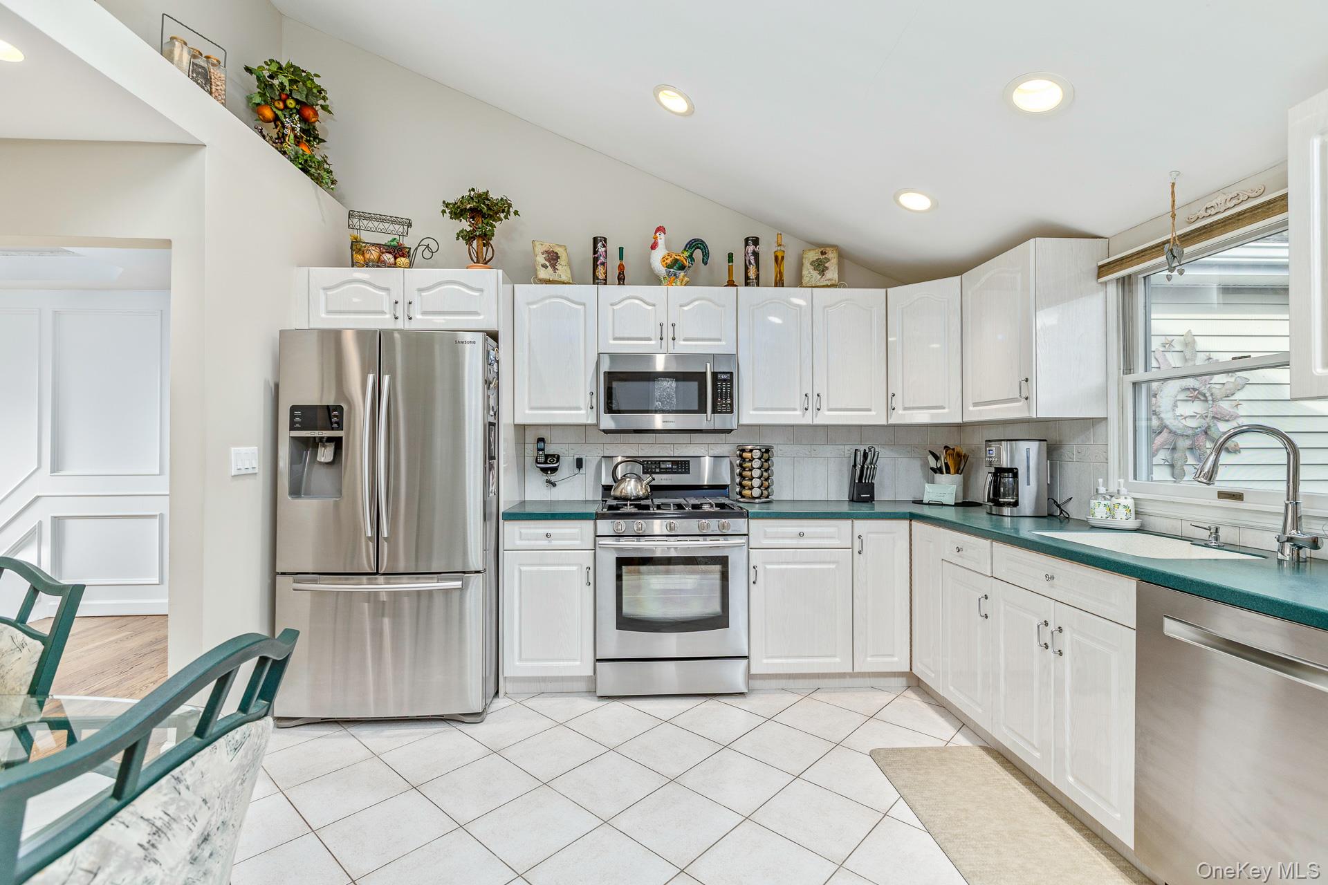 #13 photo, 74 Lauren Avenue, Dix Hills , NY 11746