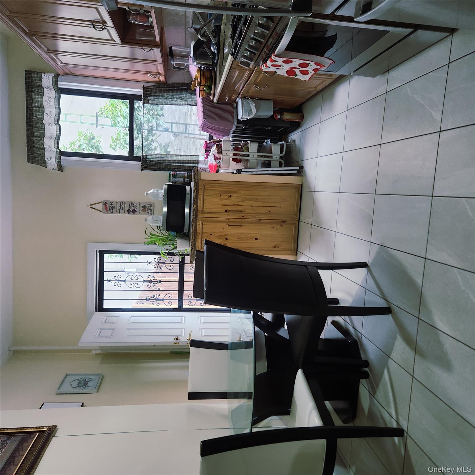 #3 photo, 655 Woodward Avenue, Ridgewood , NY 11385