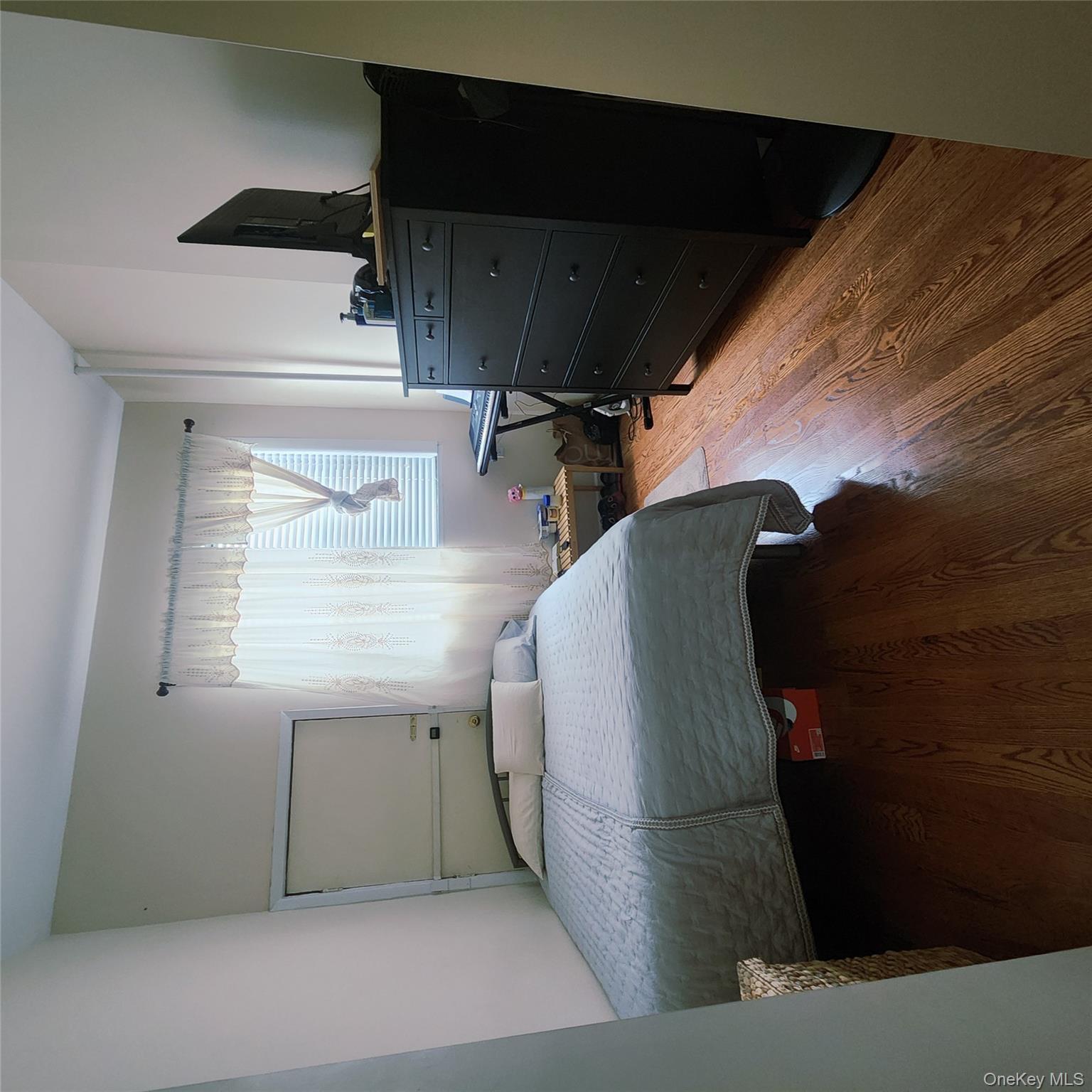 #5 photo, 655 Woodward Avenue, Ridgewood , NY 11385