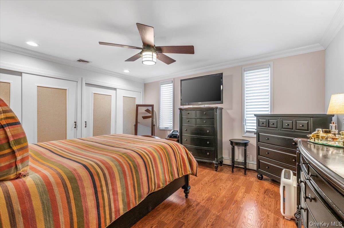 #17 photo, 1321 Manor Lane, Bay Shore , NY 11706